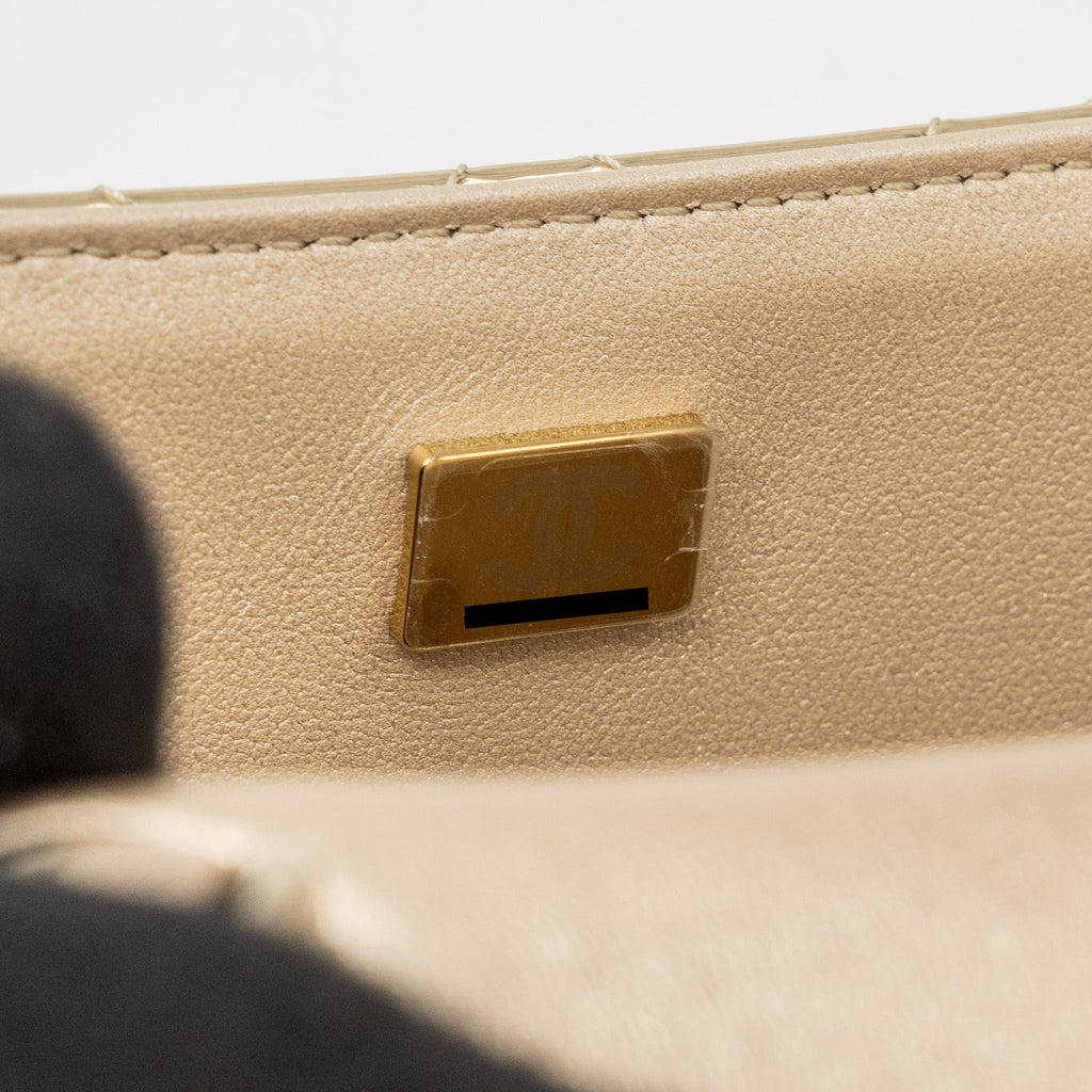 Chanel 24c Backpack With Star Patent Gold L (microchip)