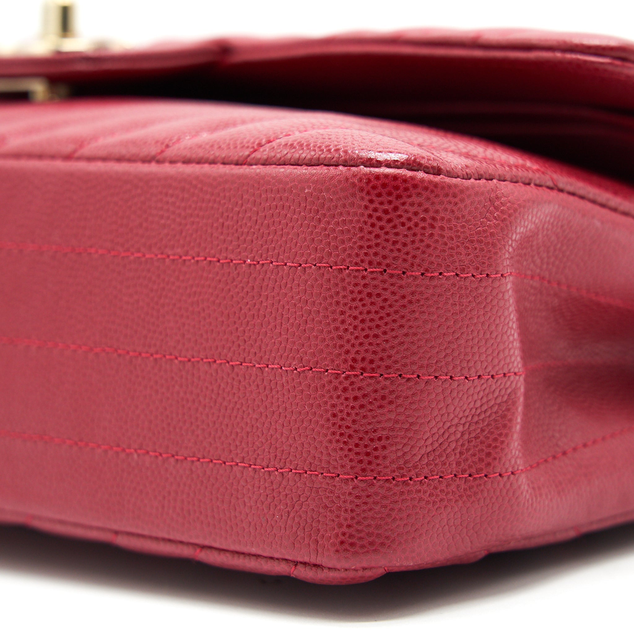 Chanel Medium Classic Double Flap caviar Raspberry Red with L