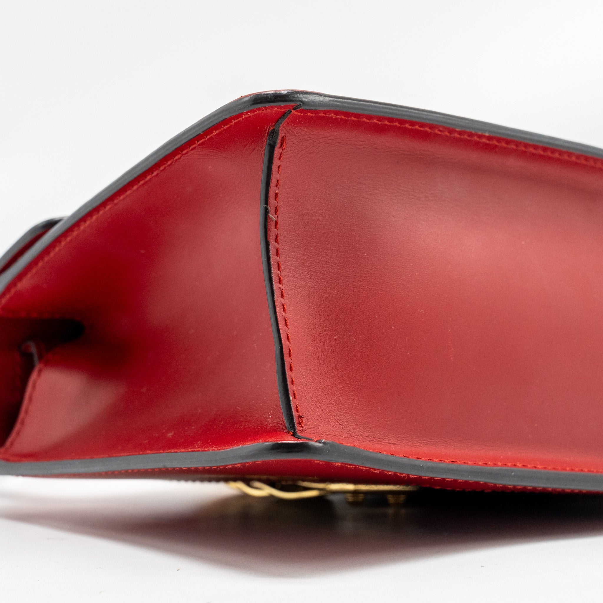 Gucci Top Handle Mini Sylvie calfskin red