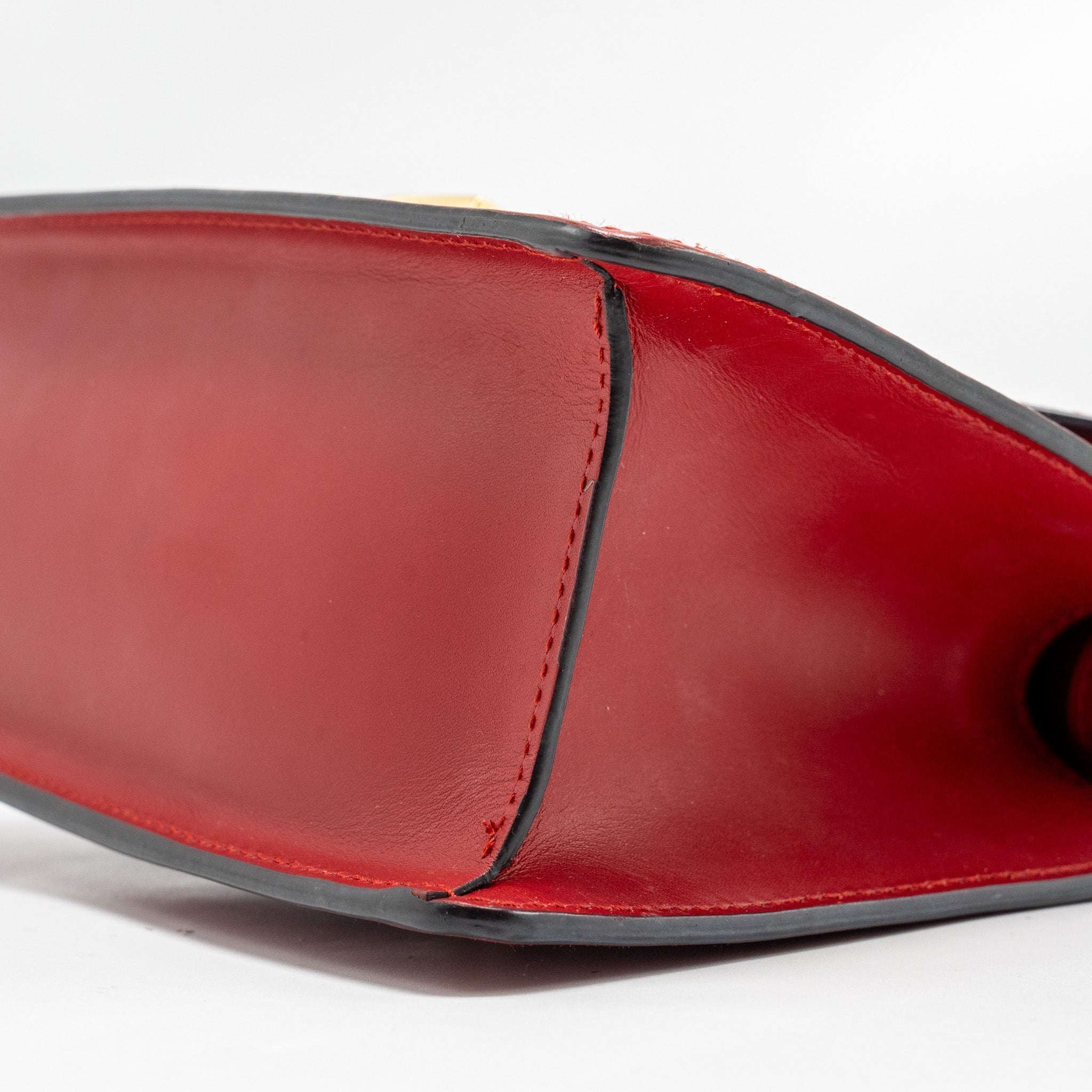 Gucci Top Handle Mini Sylvie calfskin red