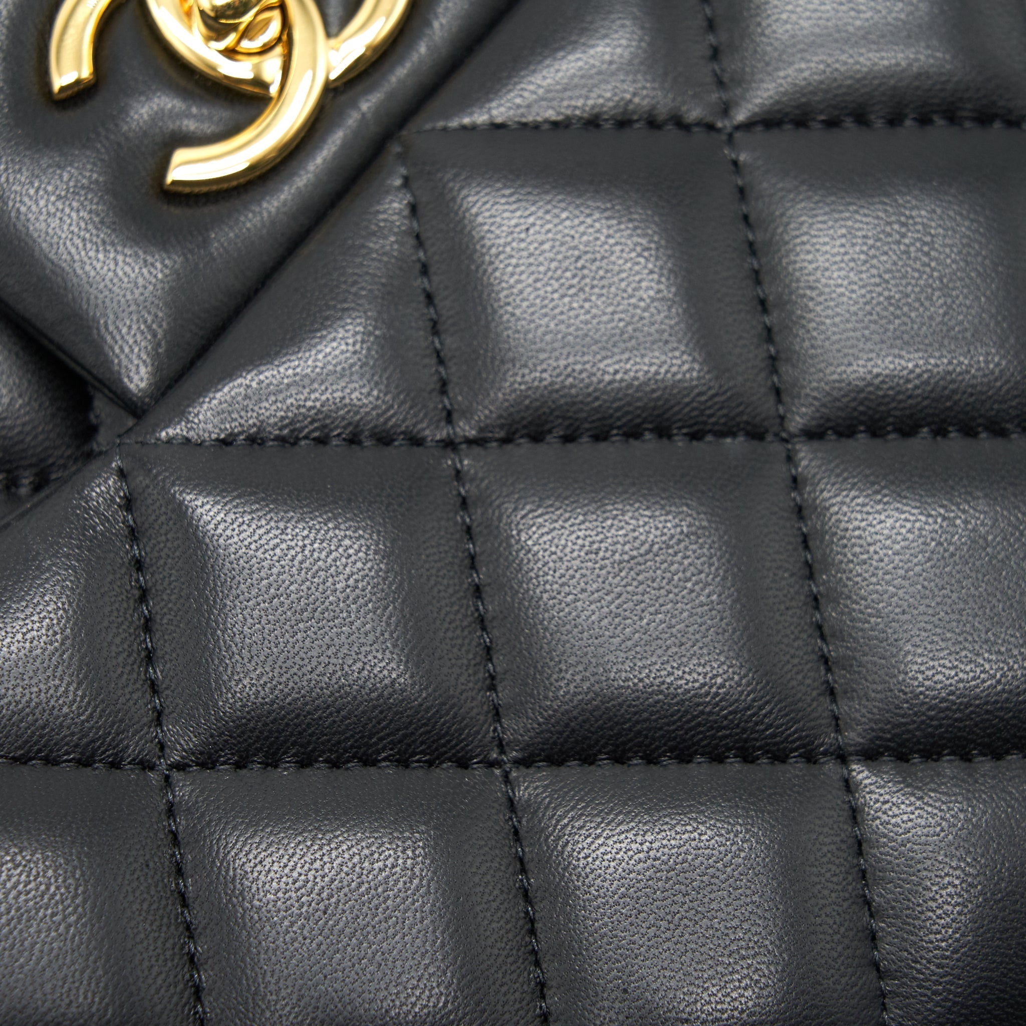 Chanel Classic Double Flap Jumbo Bag Lambskin Black