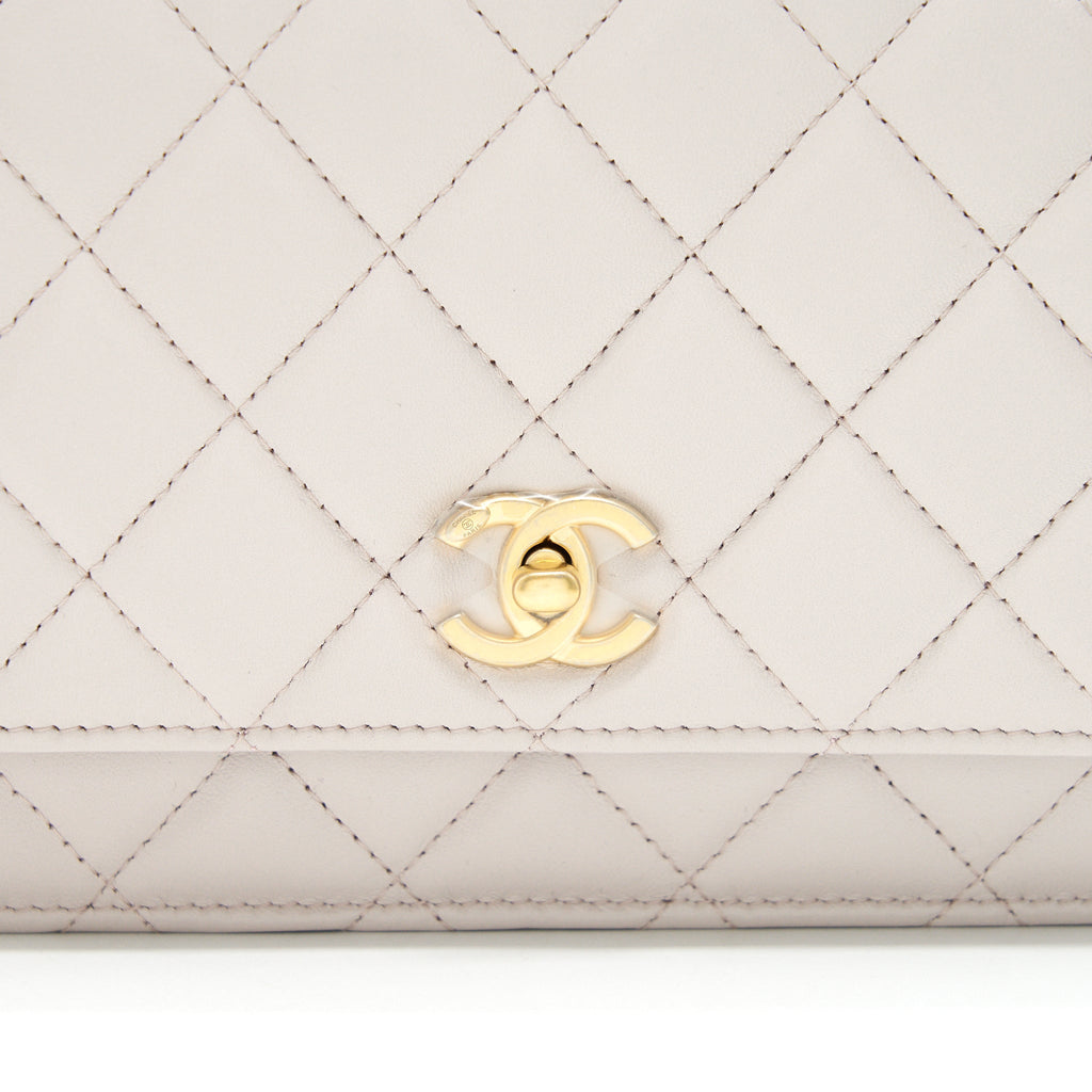 Chanel Pearl Crushed Pearl Wallet On Chain Lilac