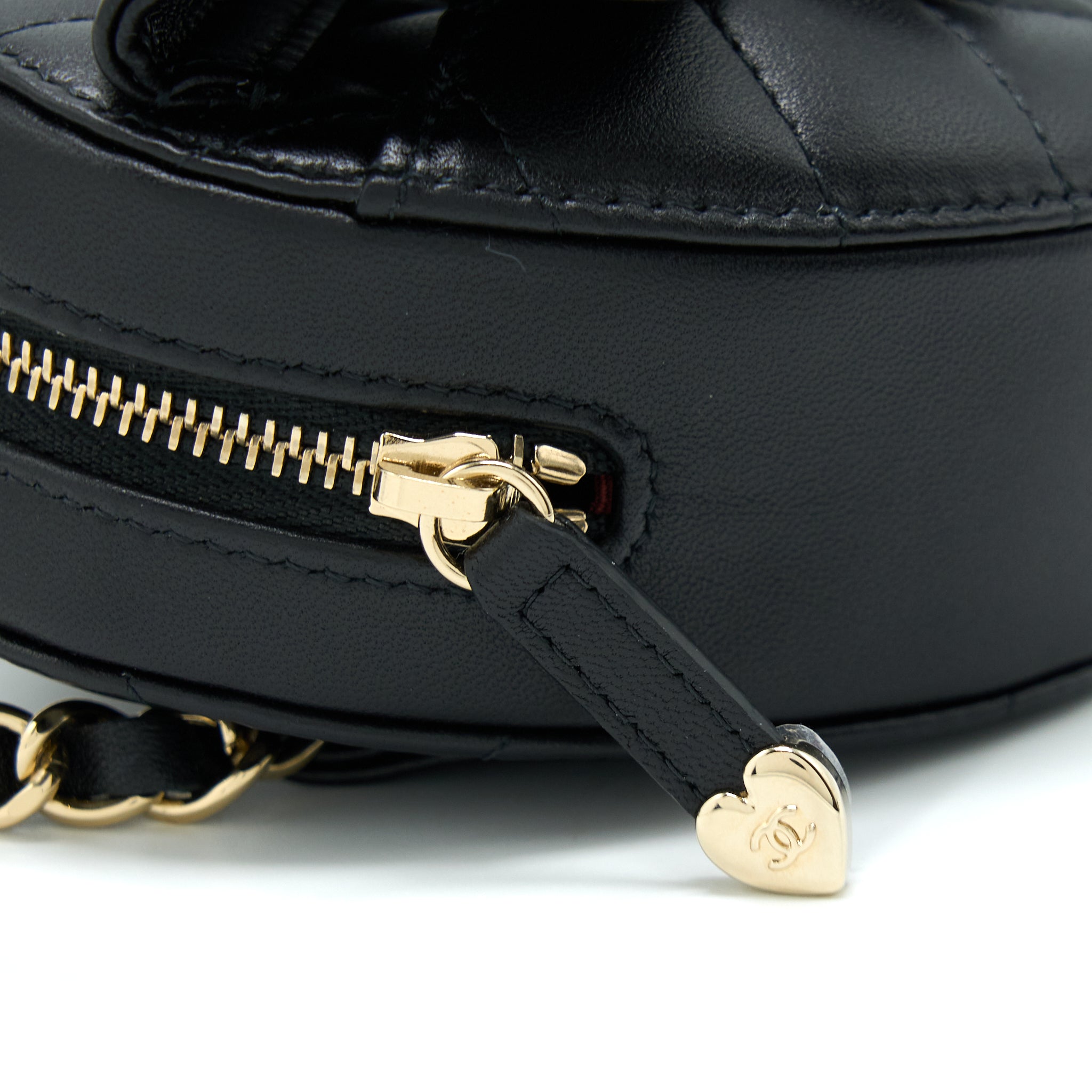 Chanel 22S Heart Belt Bag Lambskin Black L