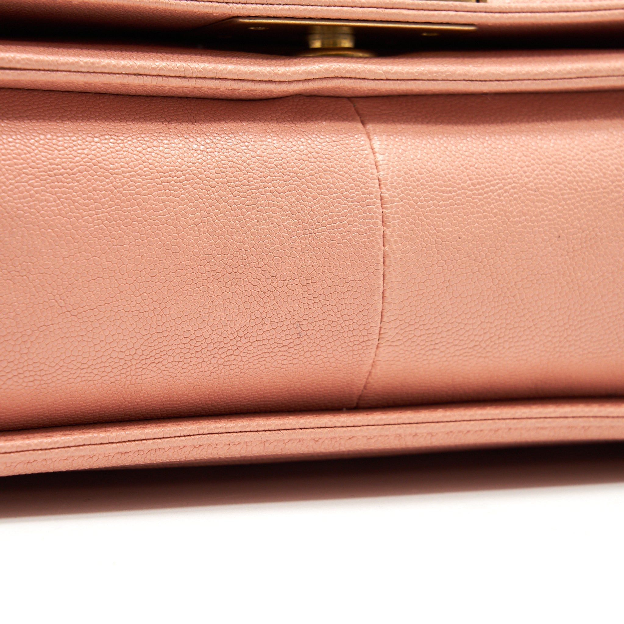 CHANEL MEDIUM BOY CHANEL BAG CAVIAR PINK