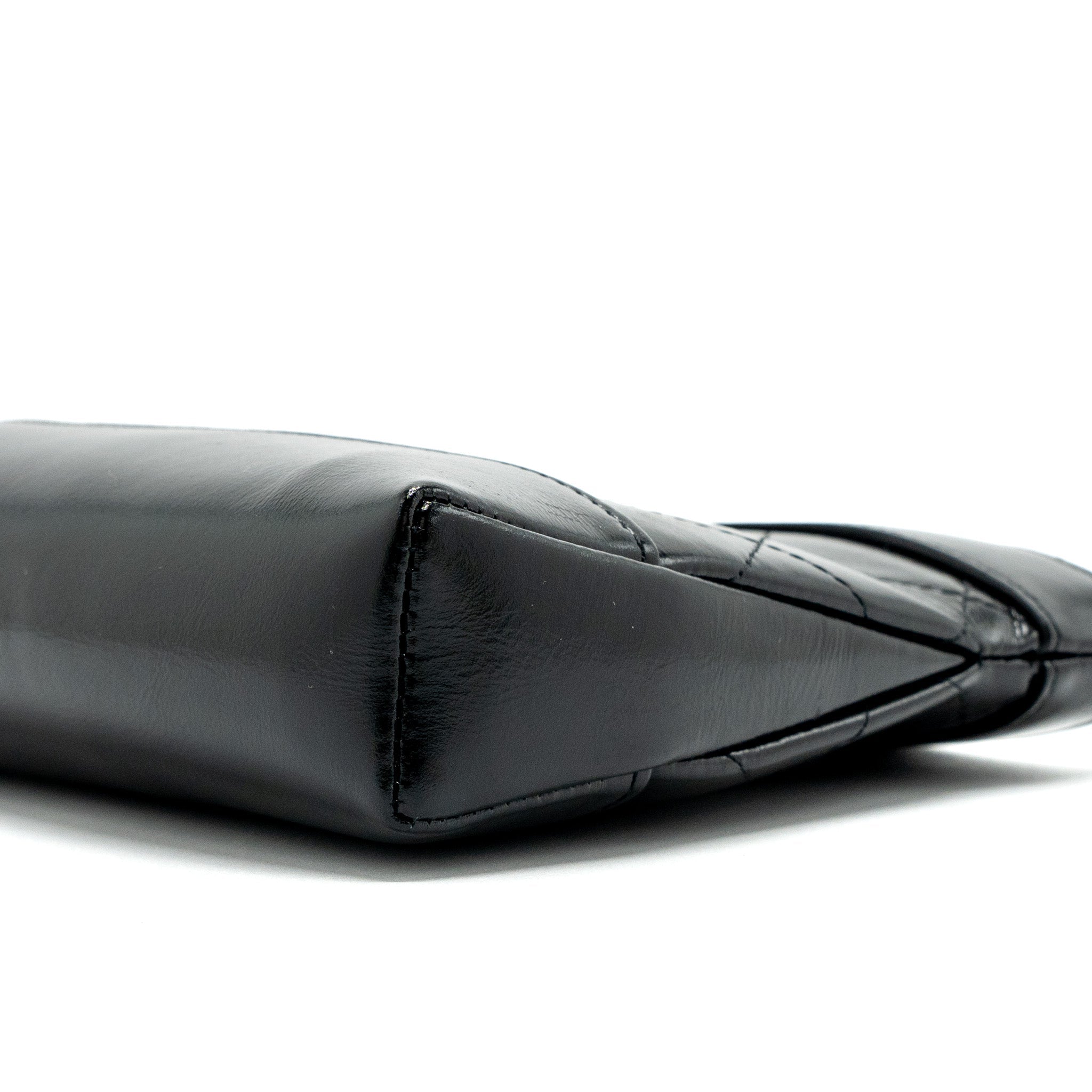 Chanel 24C mini 31 clutch with chain shiny calfskin black L (microchip)