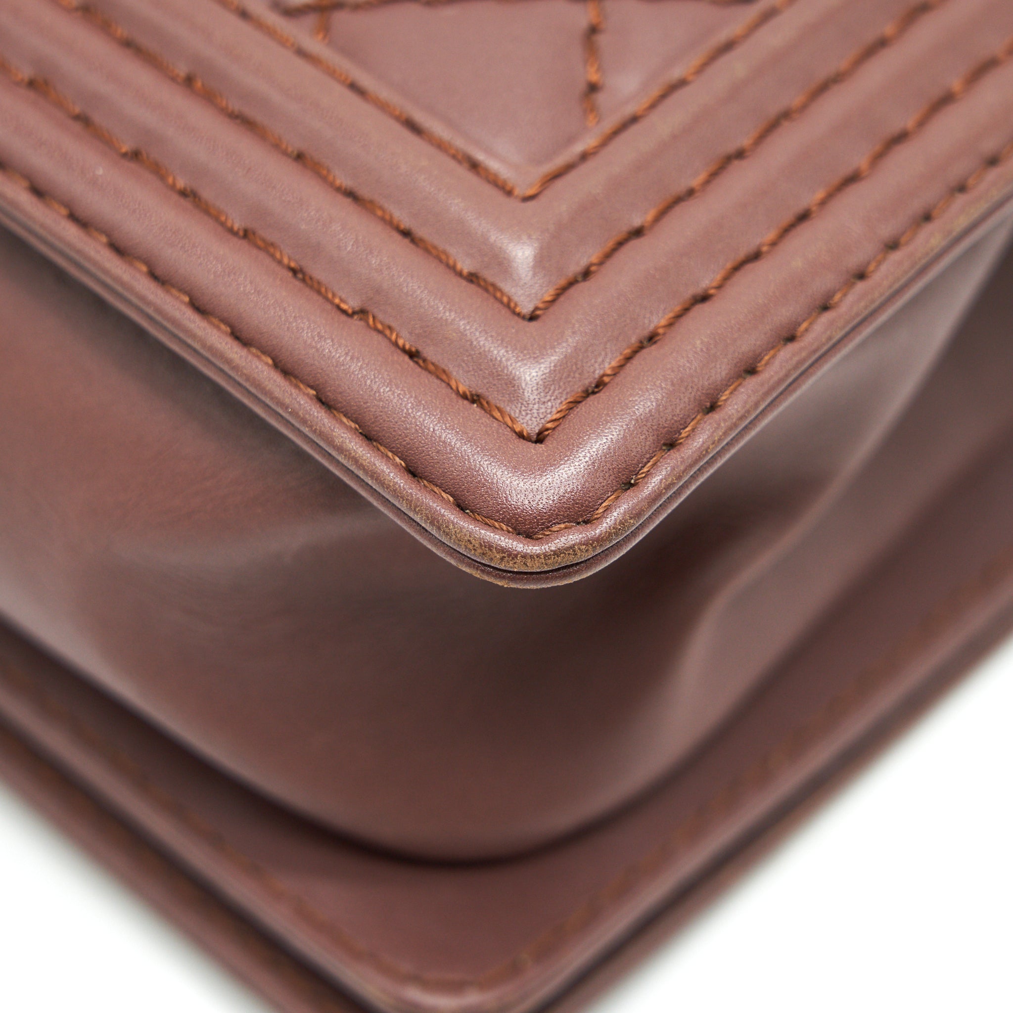 CHANEL MEDIUM BOY CHANEL BAG CHOCOLATE BROWN