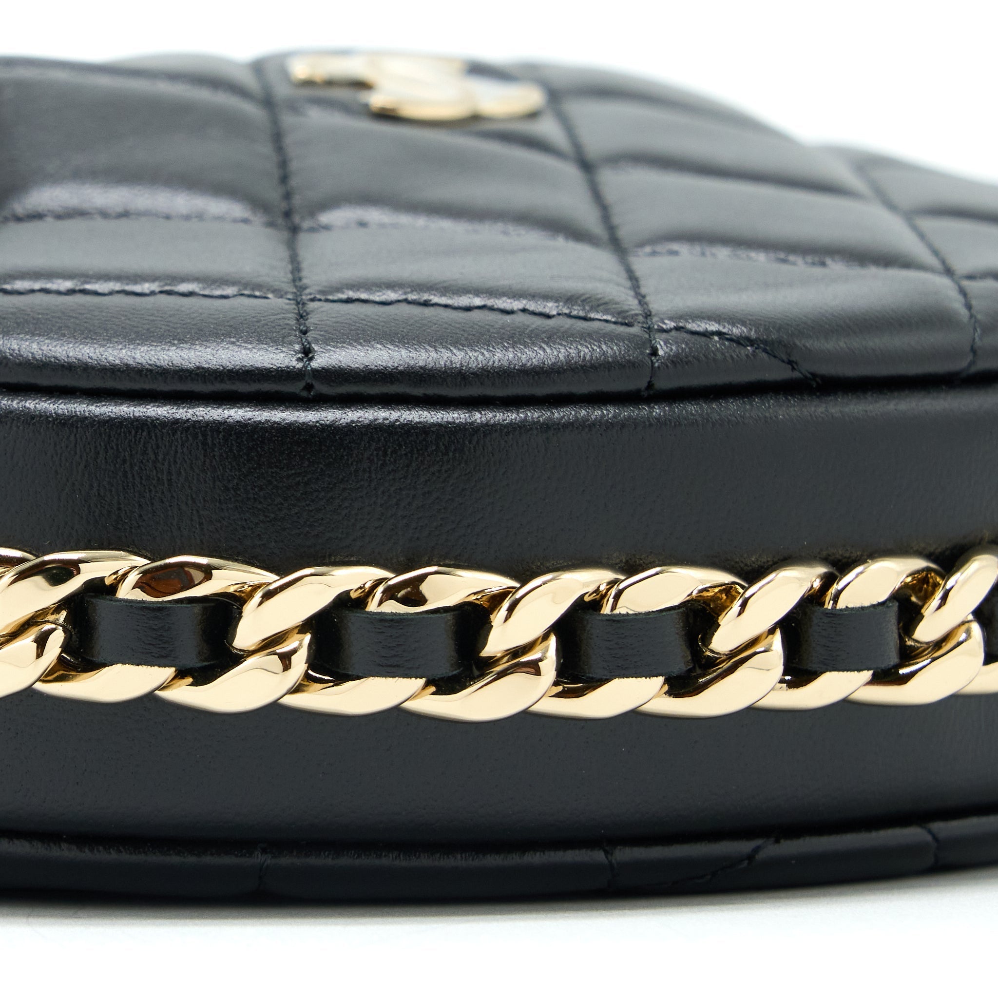 Chanel 23C Round Clutch Lambskin Black L (Microchip)