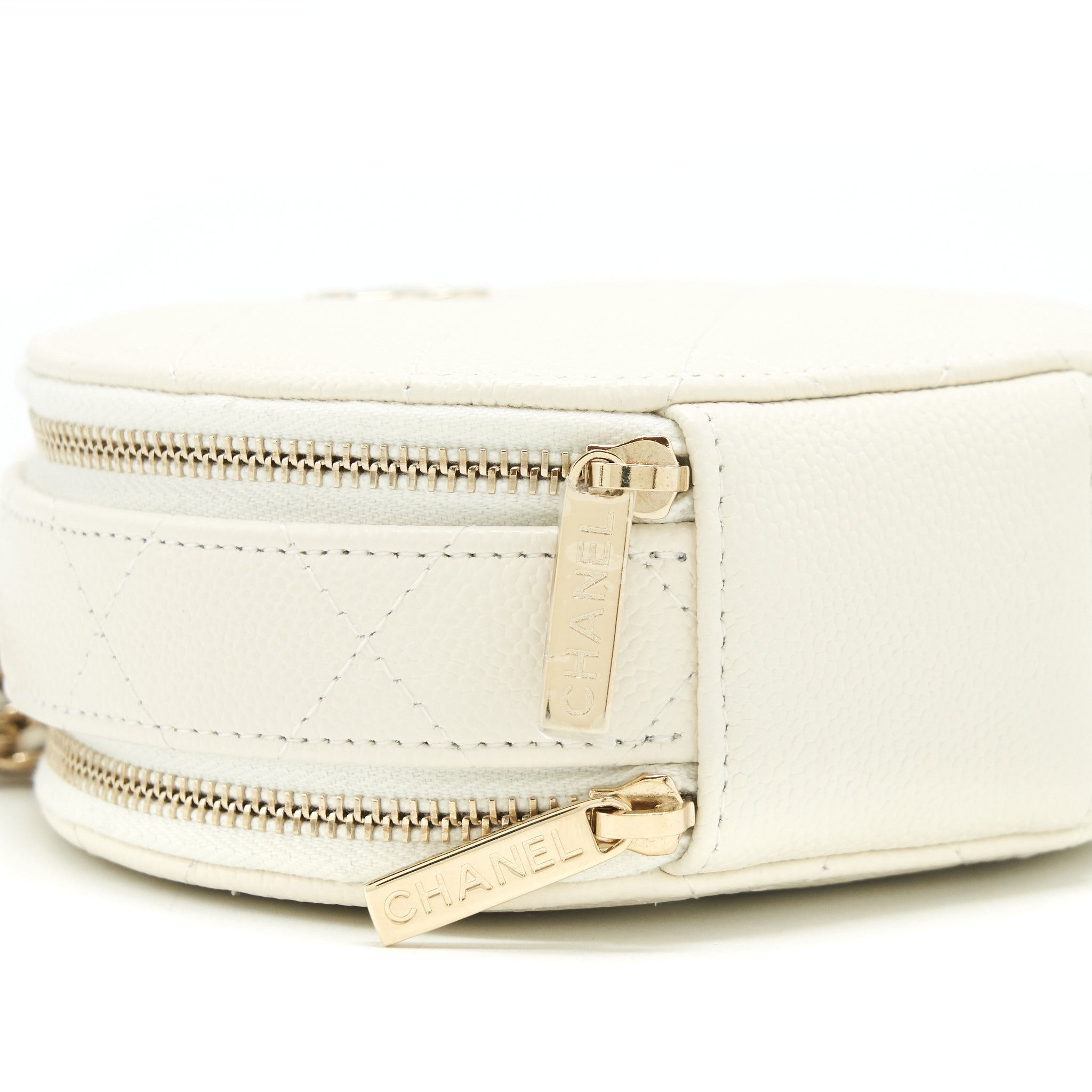 Chanel clutch with chain Caviar white L
