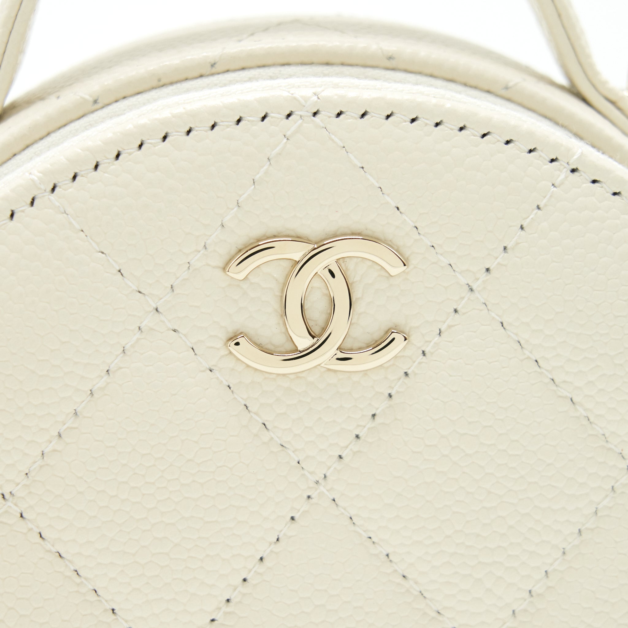 Chanel clutch with chain Caviar white L
