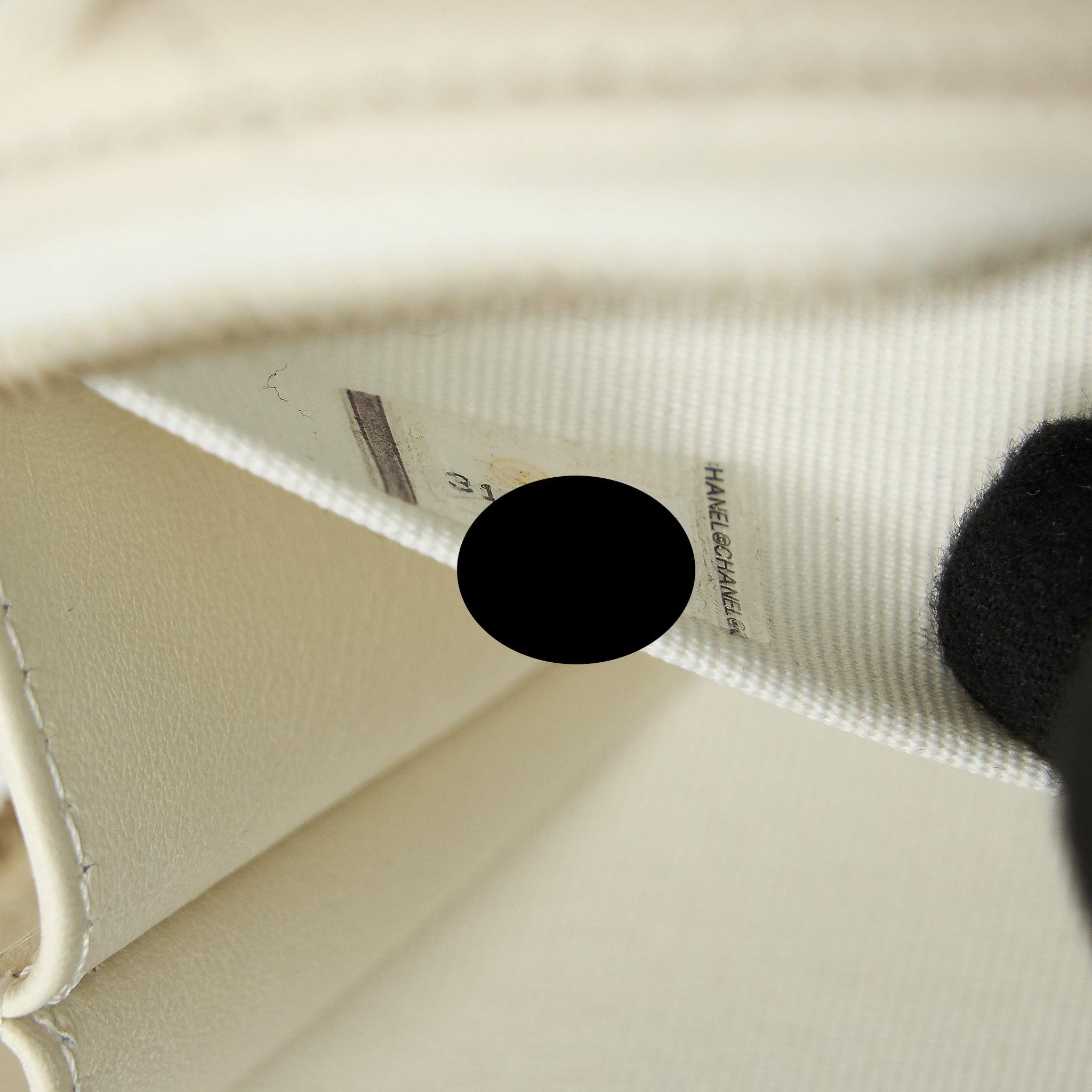 Chanel clutch with chain Caviar white L