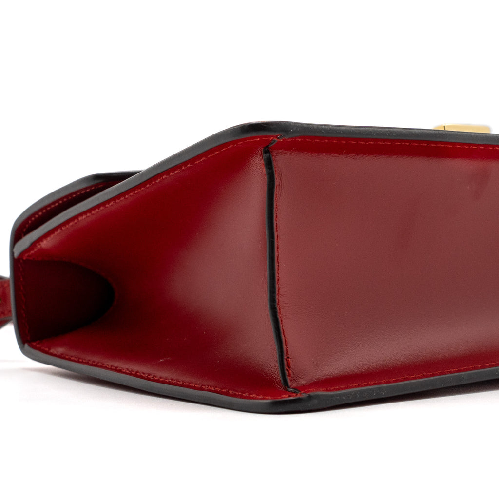 Gucci Sylvie shoulder bag calfskin red