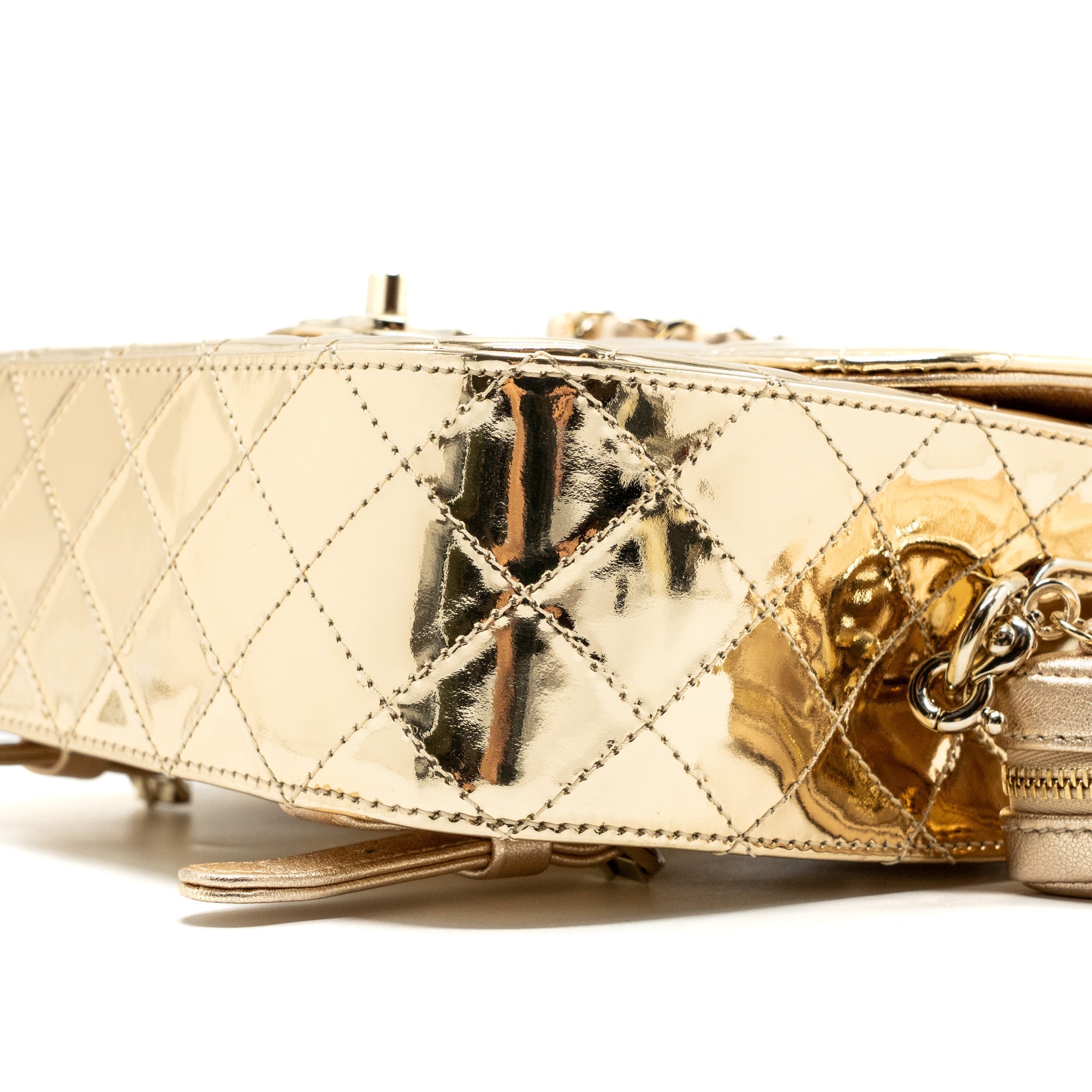 Chanel 24C backpack with star patent gold L (microchip)