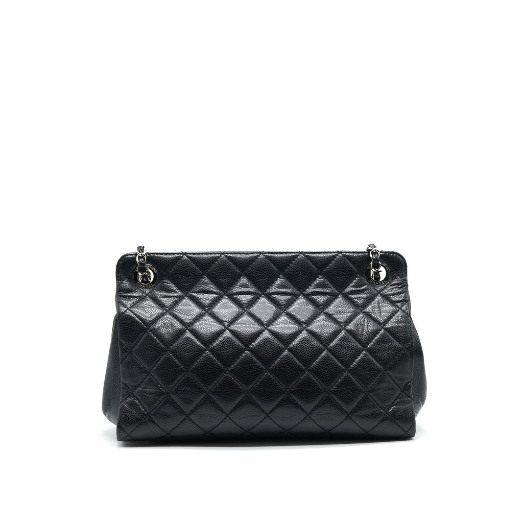 CHANEL QUILTED LEATHER TOTE BAG WITH CHAIN IN CARVIAR BLACK