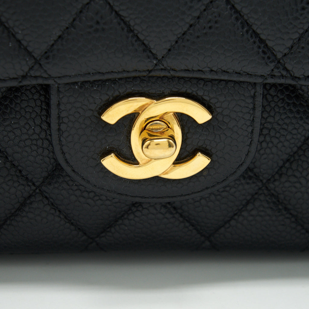 Chanel Classic Double Flap Medium 25cm Caviar Black