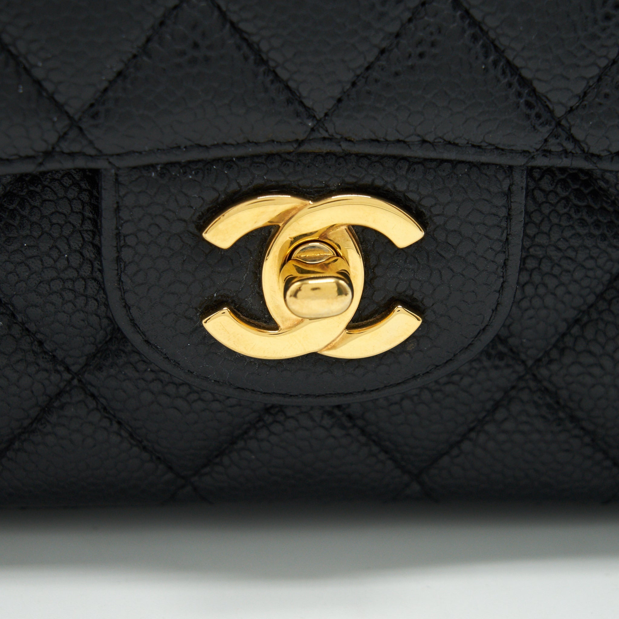 Chanel Classic Double Flap Medium 25cm Caviar Black