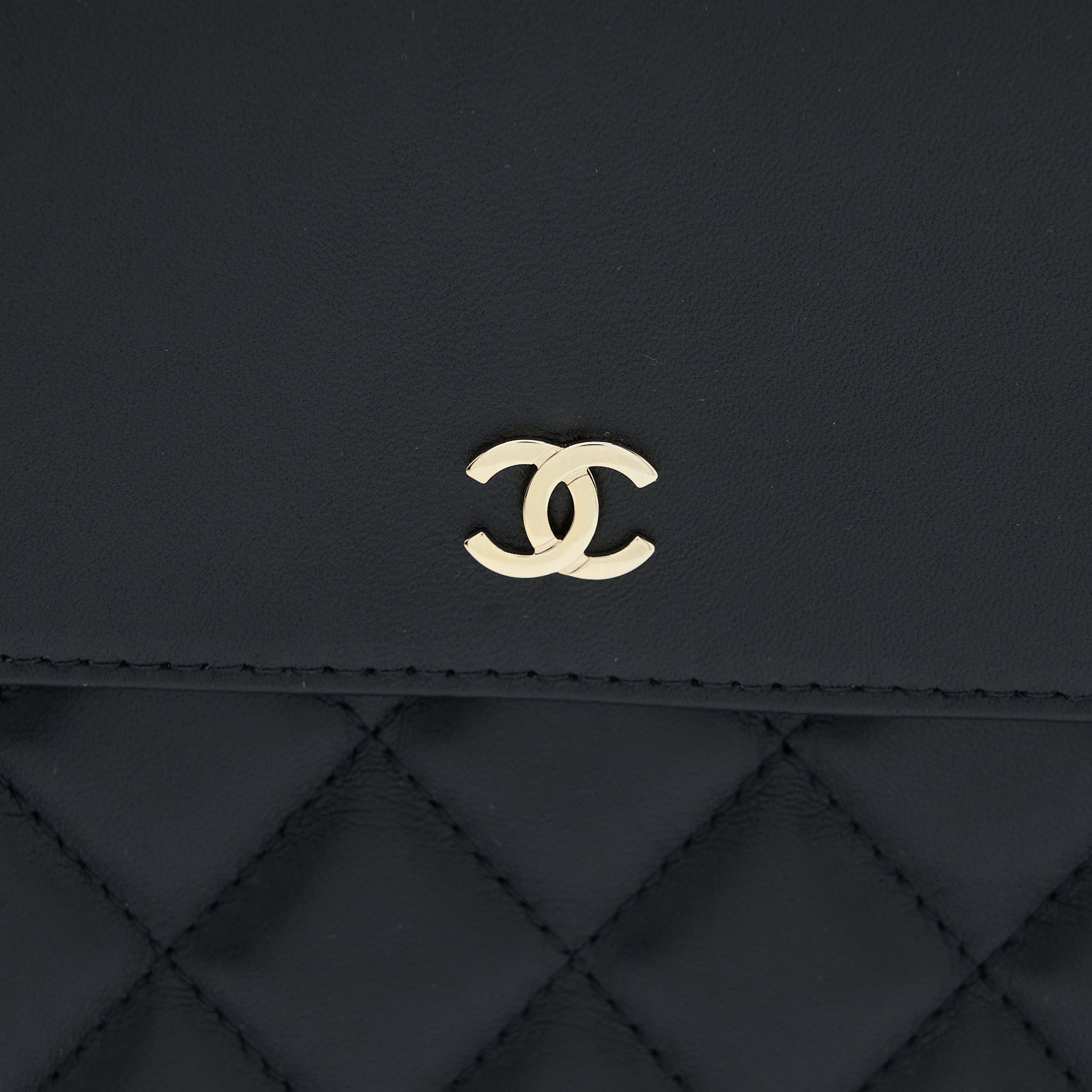Chanel Quilted Zip and Flap Pouch/Clutch Large Model Lambskin Black L