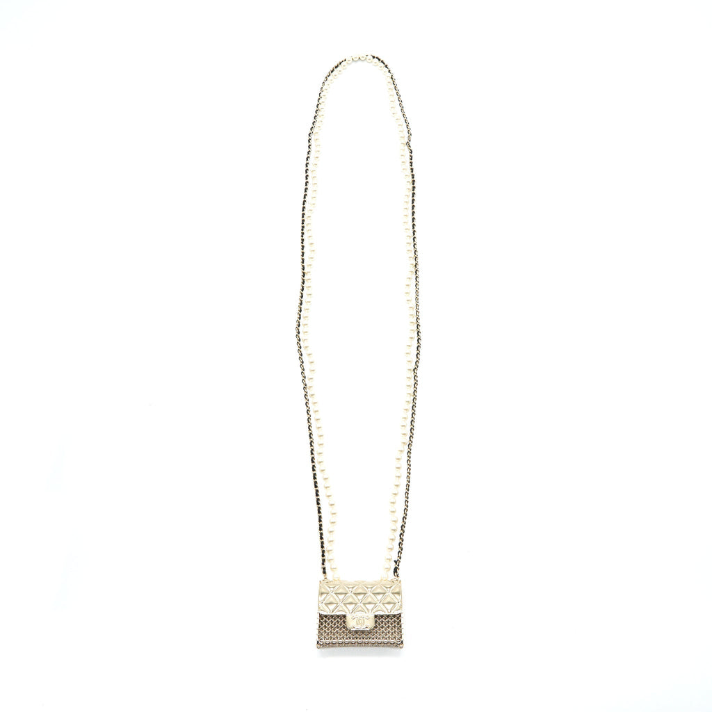 Chanel 2021 The long Necklace with Chain and Pearl
