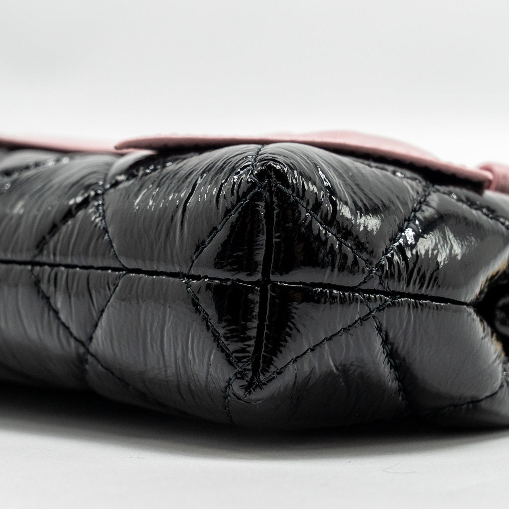 CHANEL 24A Bowknot Clutch With Chain Patent Crumpled lambskin/Shiny Lambskin Black/Pink  (Microchip)