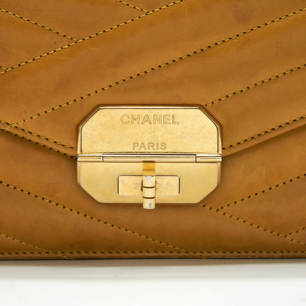 Chanel Chevron Envelope Flap Bag With Chain in Yellow
