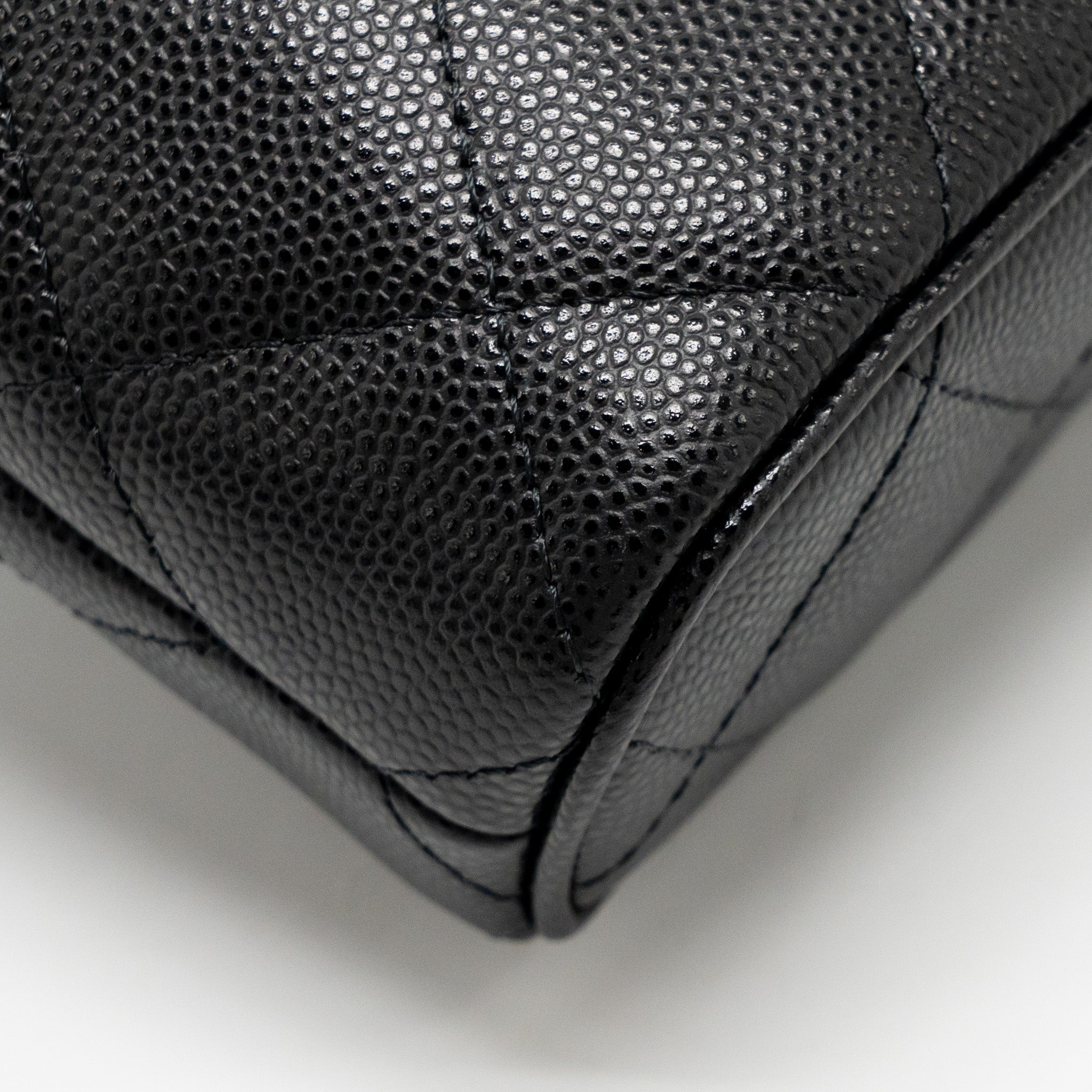 Chanel fold flap vanity clutch with chain caviar black