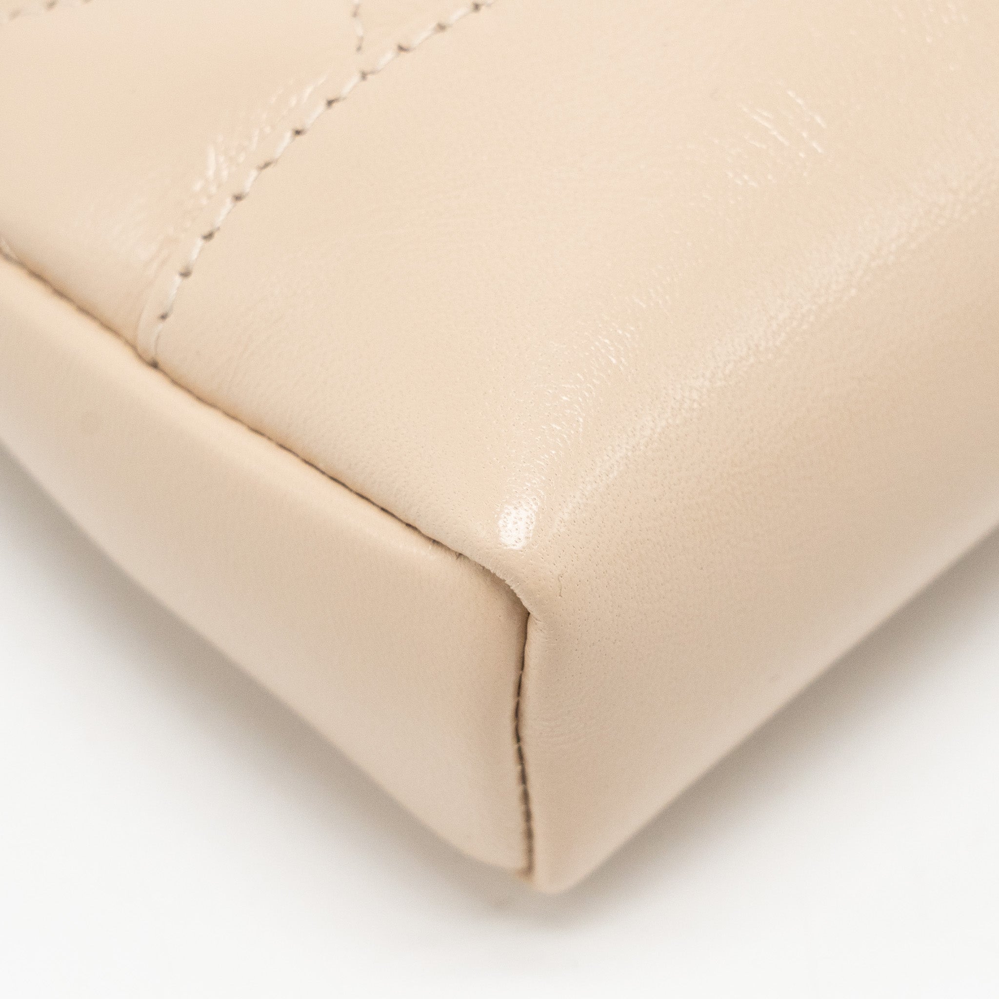 Chanel Mini 31 clutch with chain shiny lambskin light beige L ( microchip)