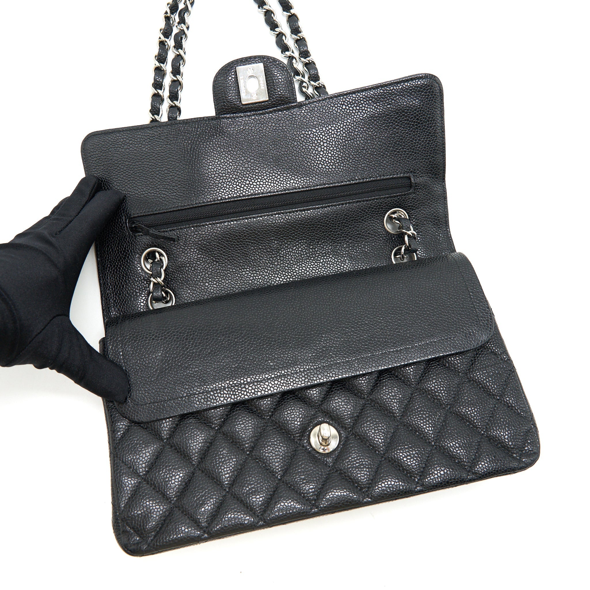 CHANEL MEDIUM CLASSIC DOUBLE FLAP CAVIER