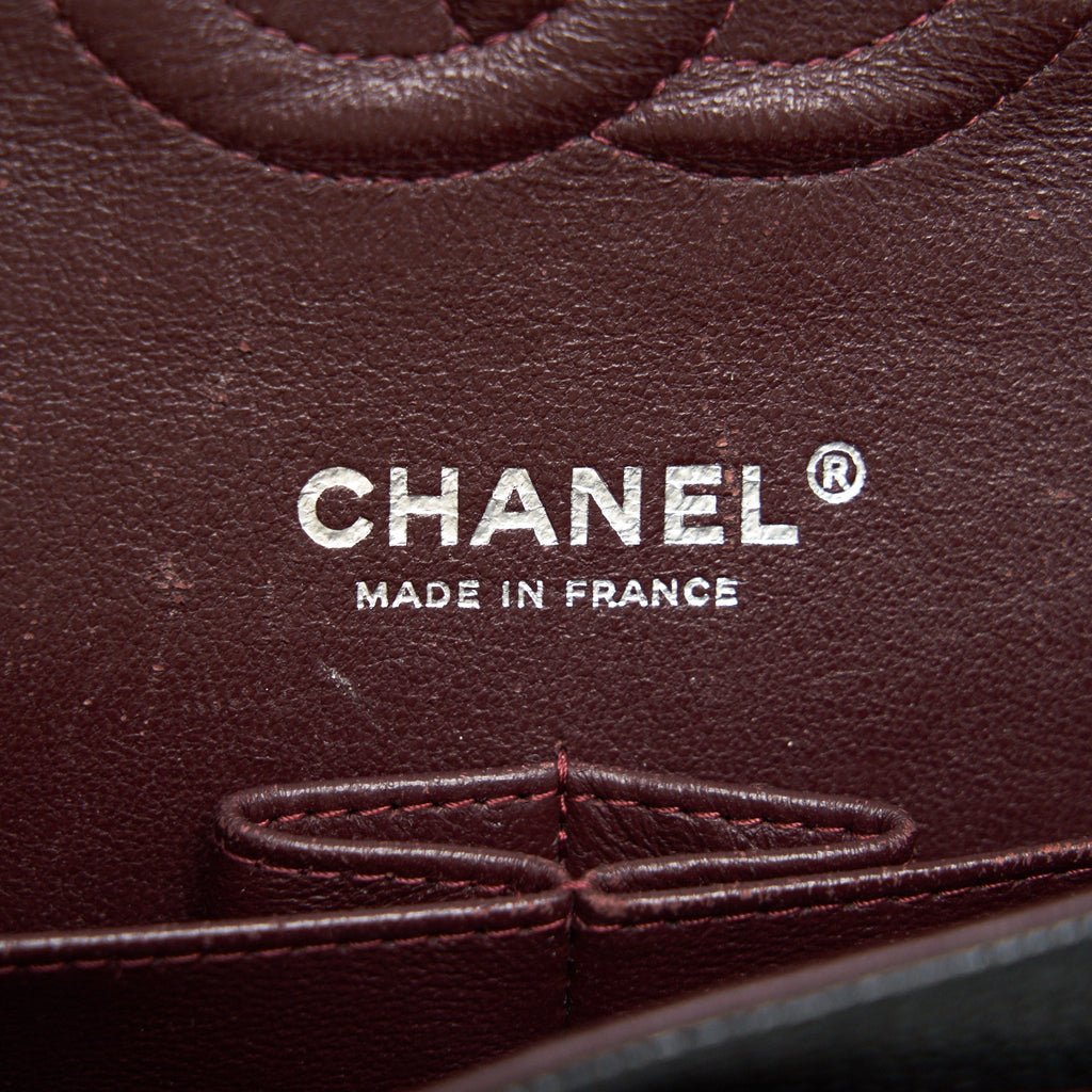 CHANEL MEDIUM CLASSIC DOUBLE FLAP CAVIER