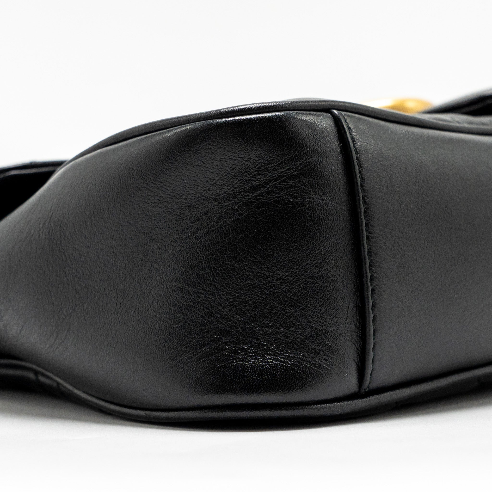 Gucci Medium GG Marmont Shoulder Bag Calfskin Black