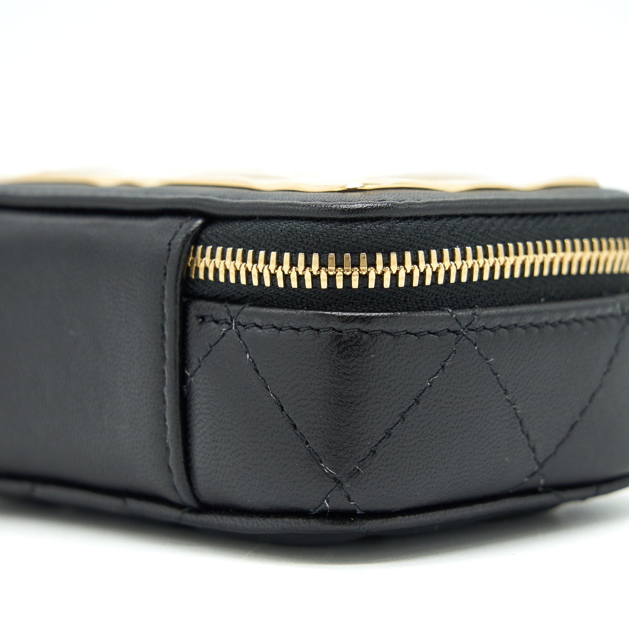 Chanel 21K Mini Clutch With Chain Black
