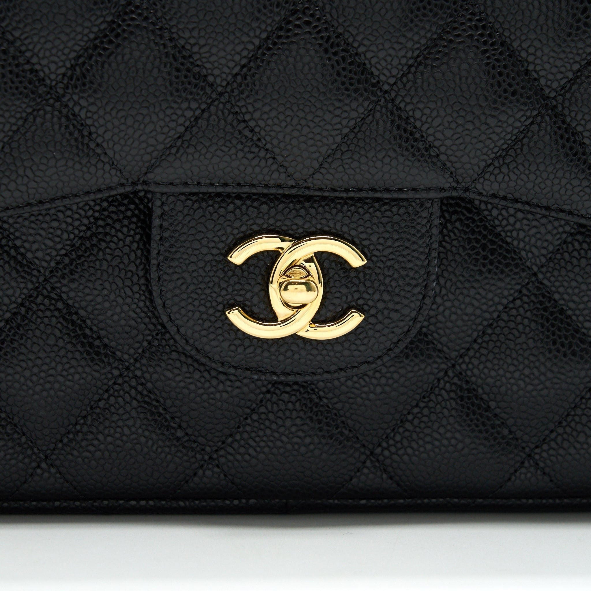 CHANEL JUMBO CLASSIC DOUBLE FLAP CAVIAR BLACK