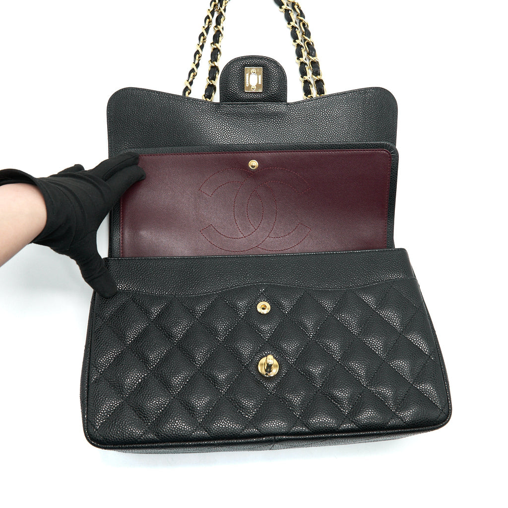 CHANEL JUMBO CLASSIC DOUBLE FLAP CAVIAR BLACK