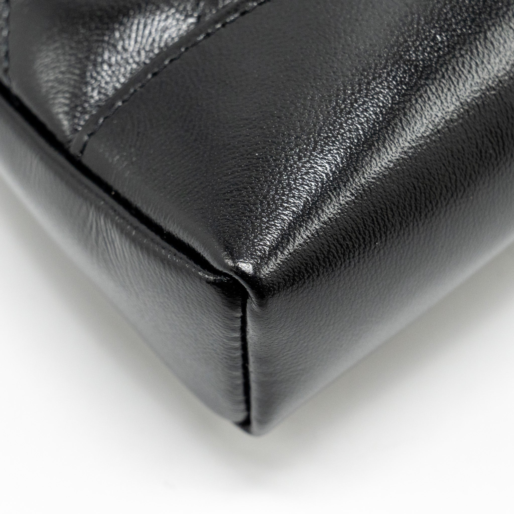 Chanel Mini 31 Clutch With Chain Shiny Calfskin Black L (Microchip)