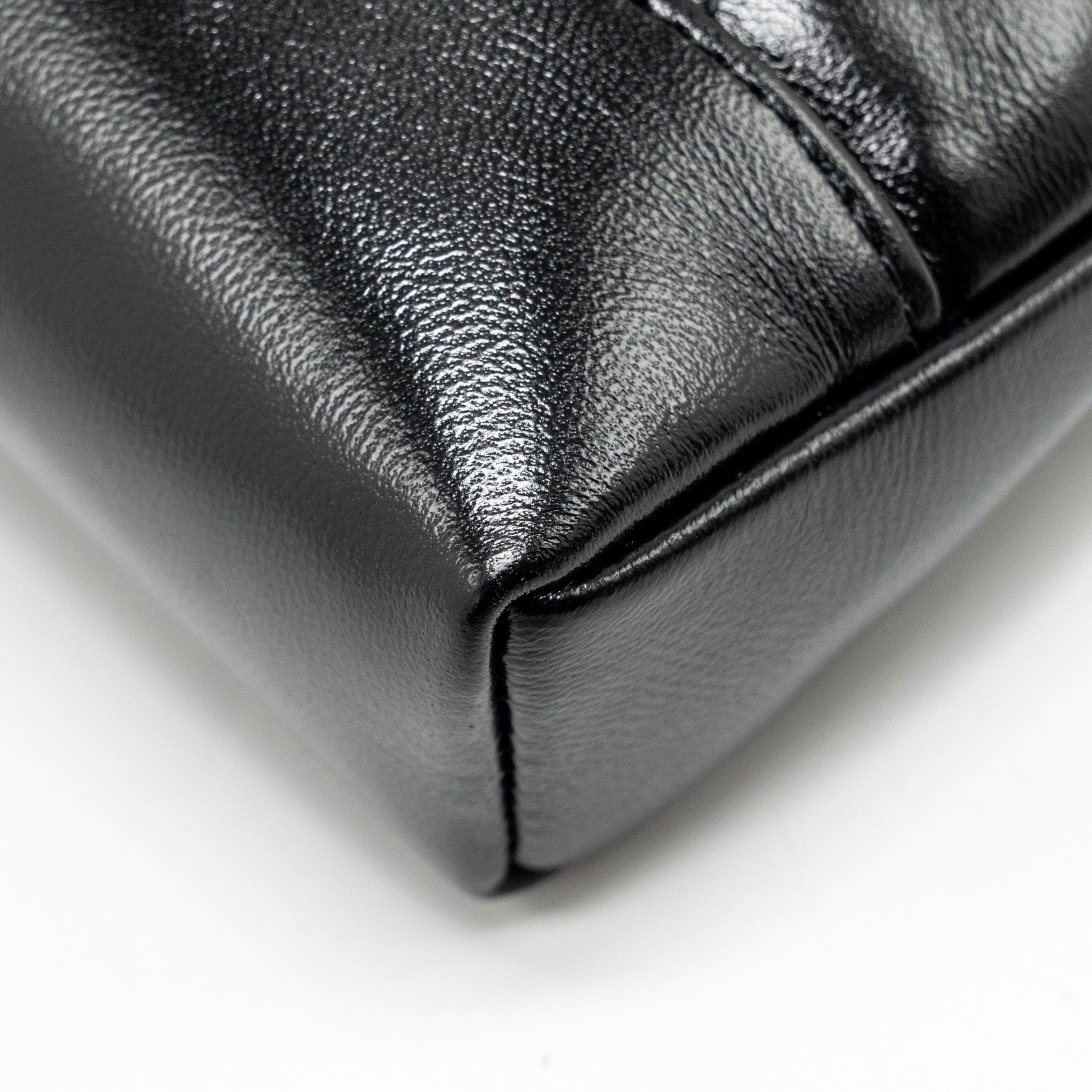 Chanel Mini 31 Clutch With Chain Shiny Calfskin Black L (Microchip)
