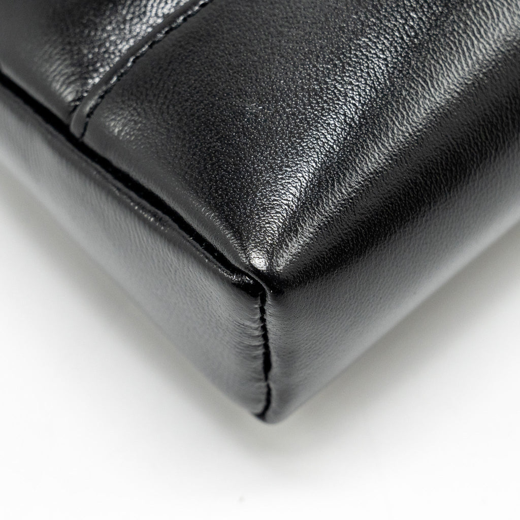Chanel Mini 31 Clutch With Chain Shiny Calfskin Black L (Microchip)