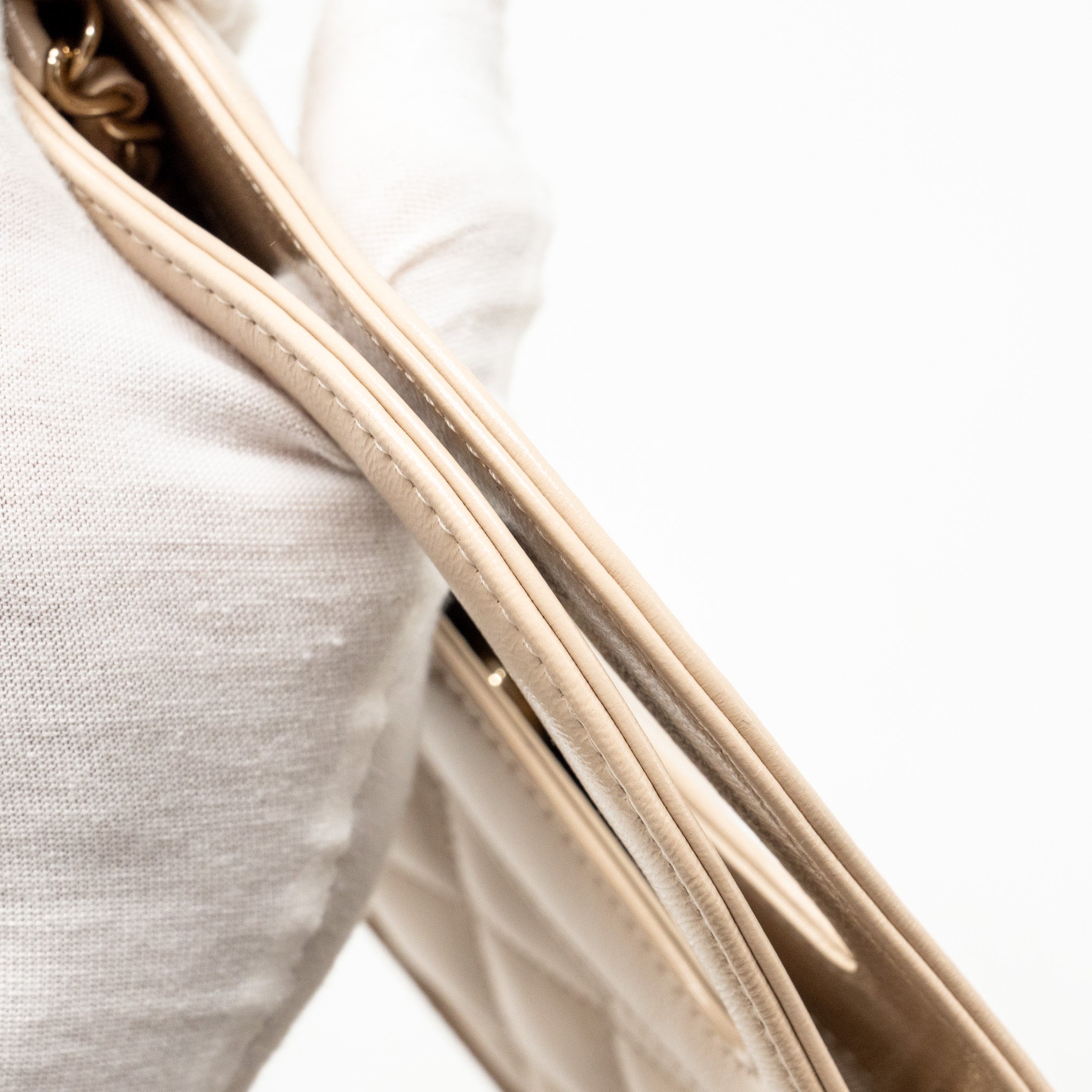 Chanel Mini 31 clutch with chain shiny lambskin light beige L ( microchip)