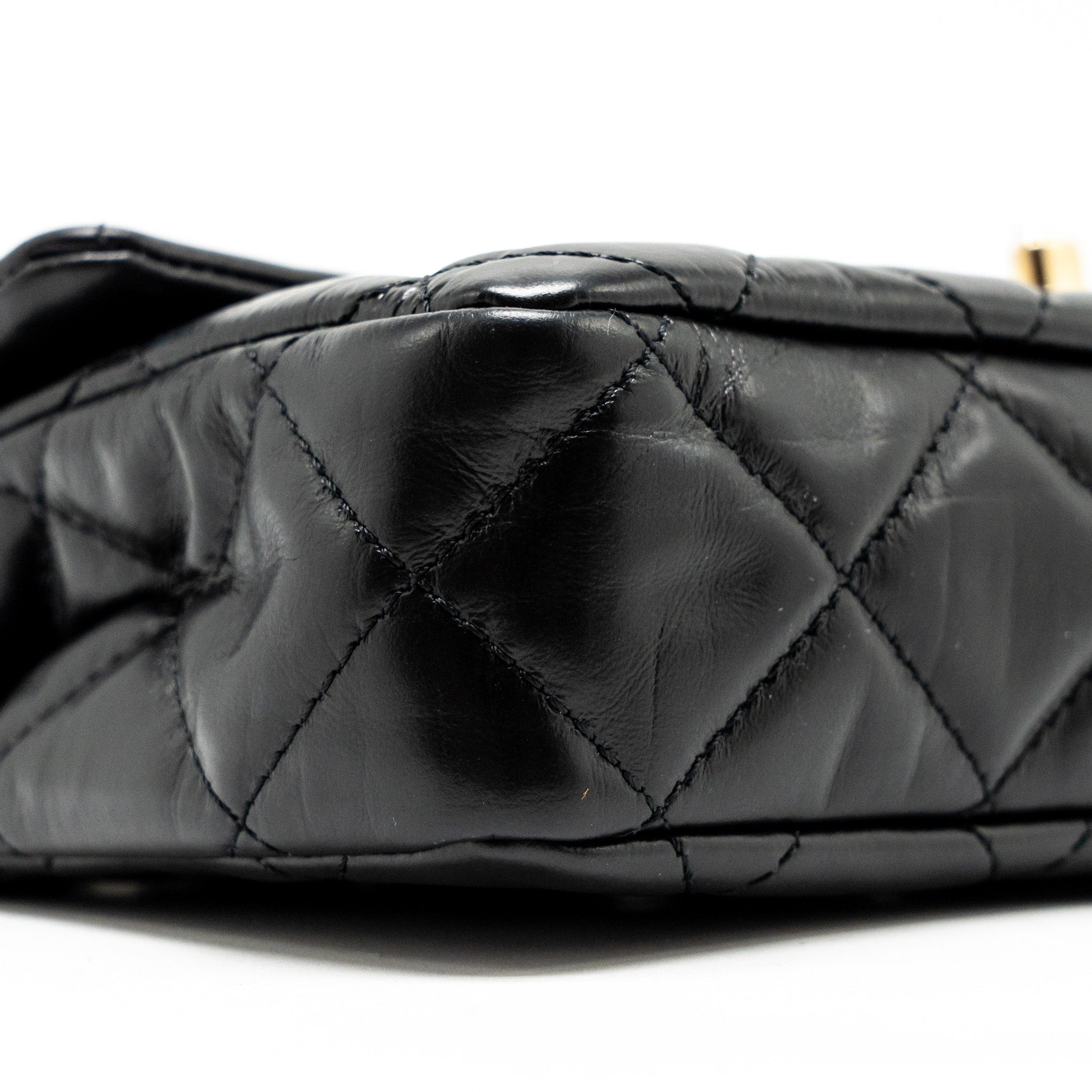 Chanel 23A quilted flap clutch calfskin black L (microchip)
