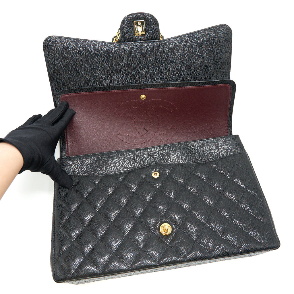 Chanel Maxi Classic double Flap Black Caviar