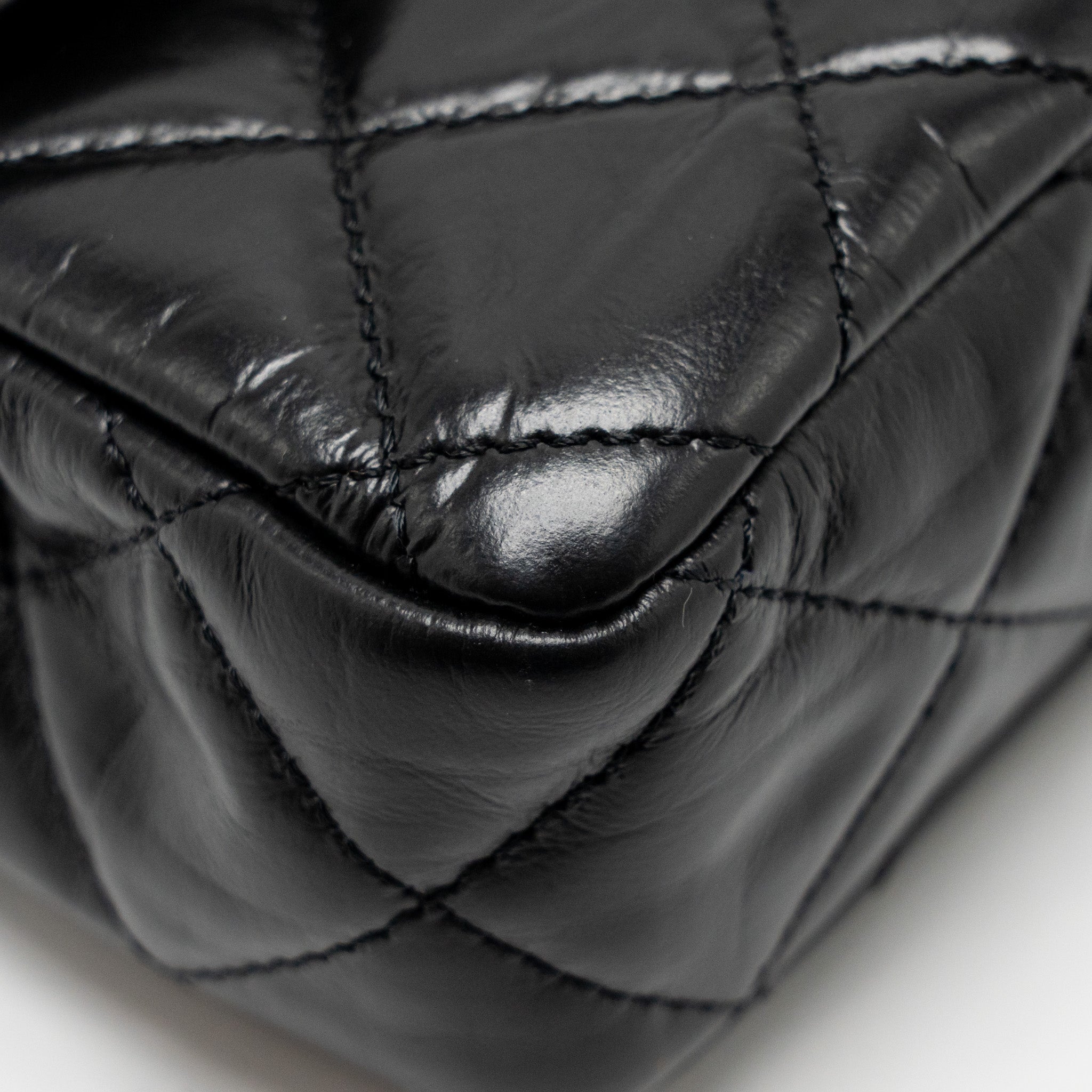 Chanel 23A quilted flap clutch calfskin black L (microchip)