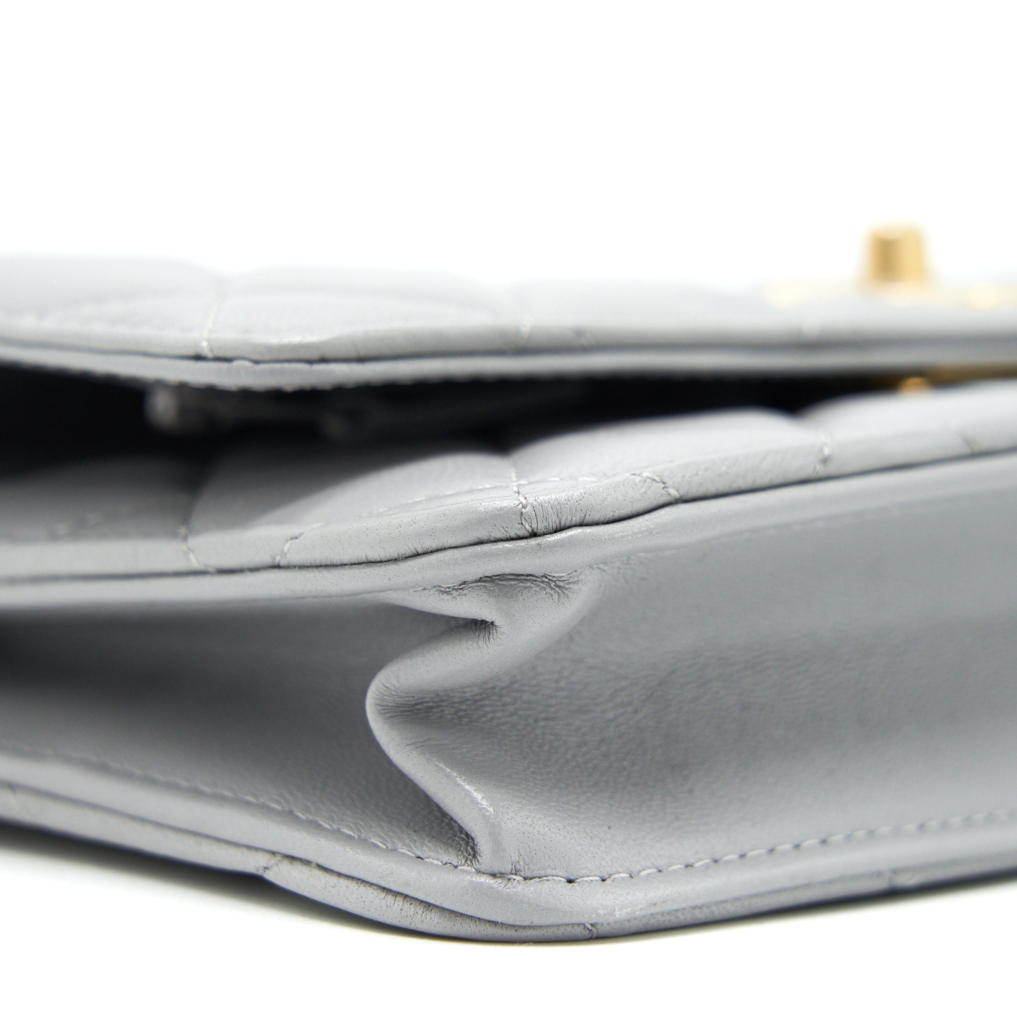 Chanel 21B Pearl Crush Wallet On Chain Grey