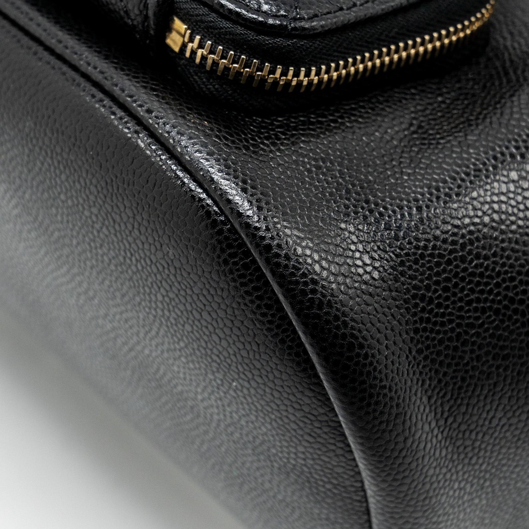 Chanel Affinity Backpack Caviar Black L (Microchip)