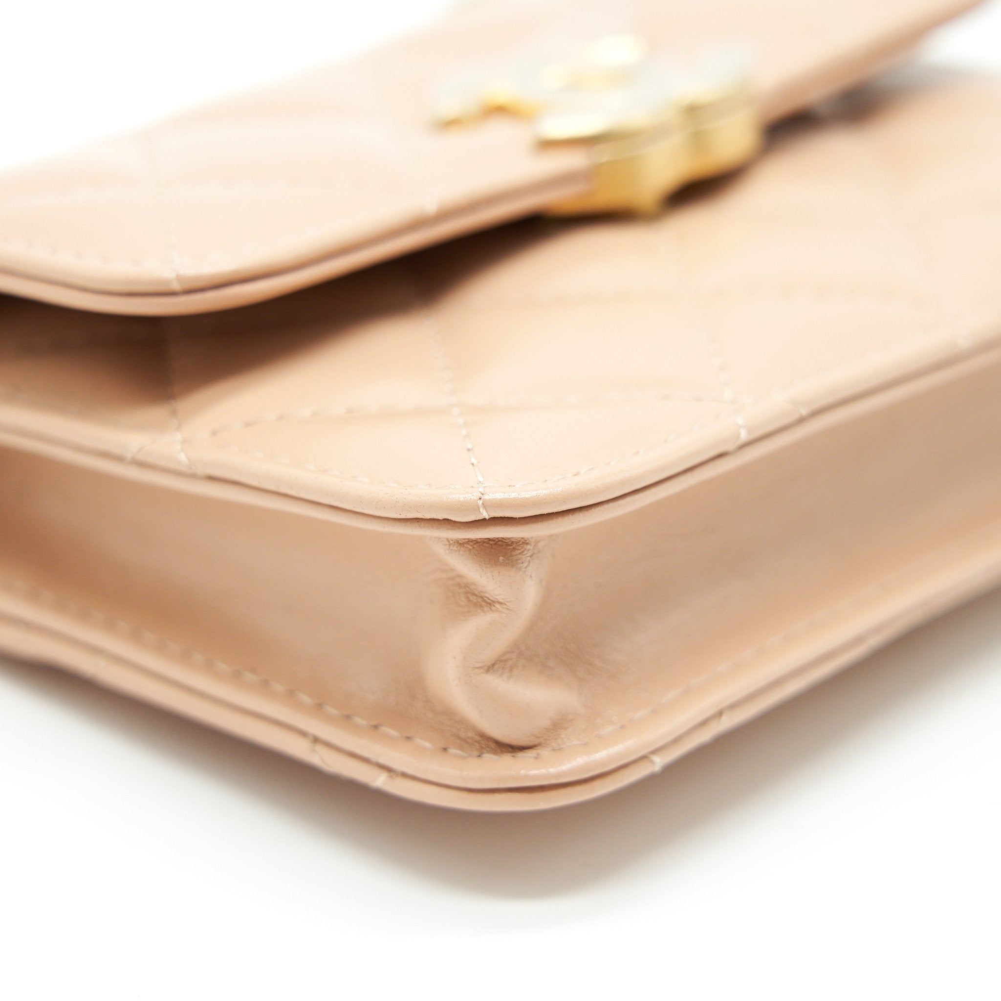 Chanel 21A Flap Coin Purse with Chain Beige  Calfskin