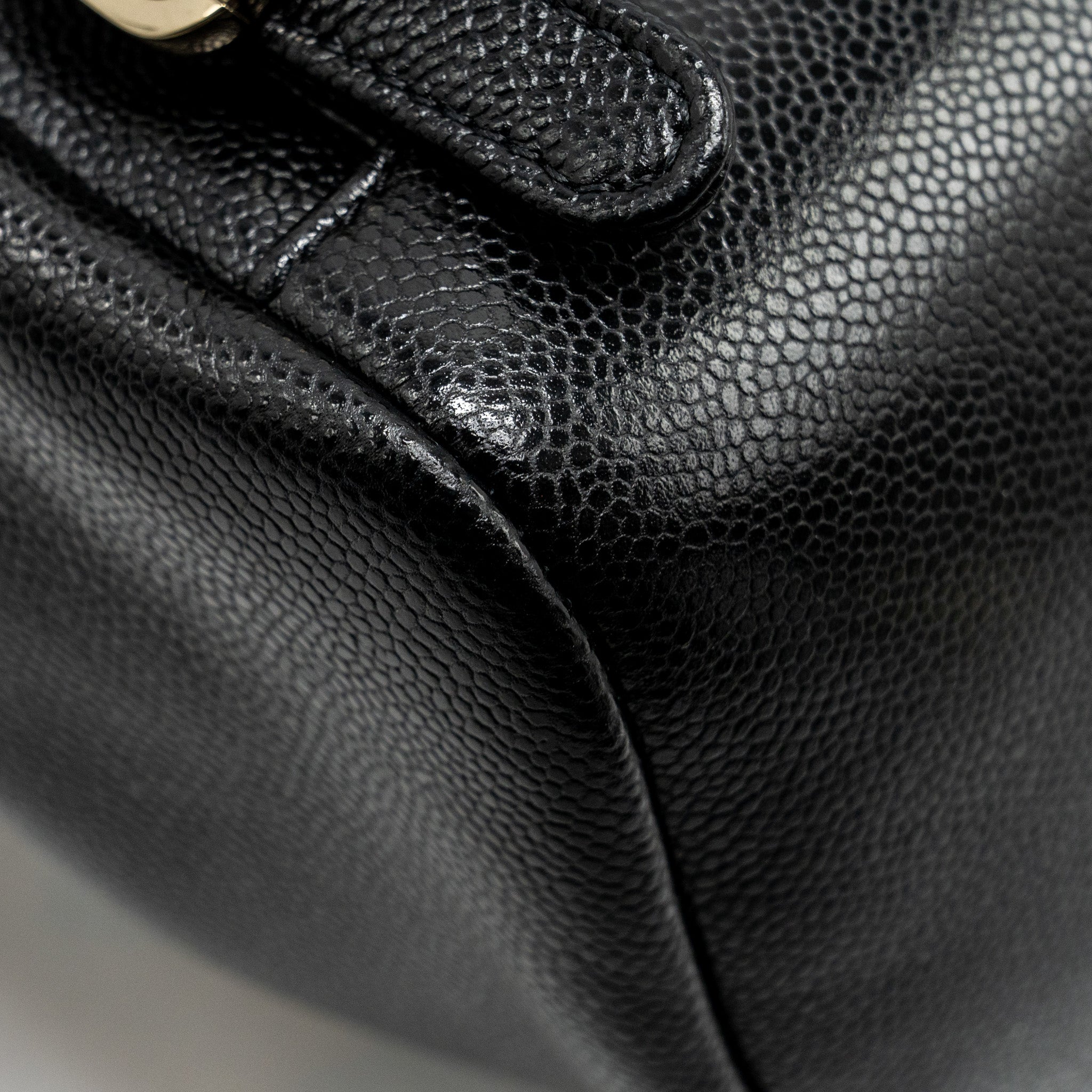 Chanel Affinity Backpack Caviar Black L (Microchip)