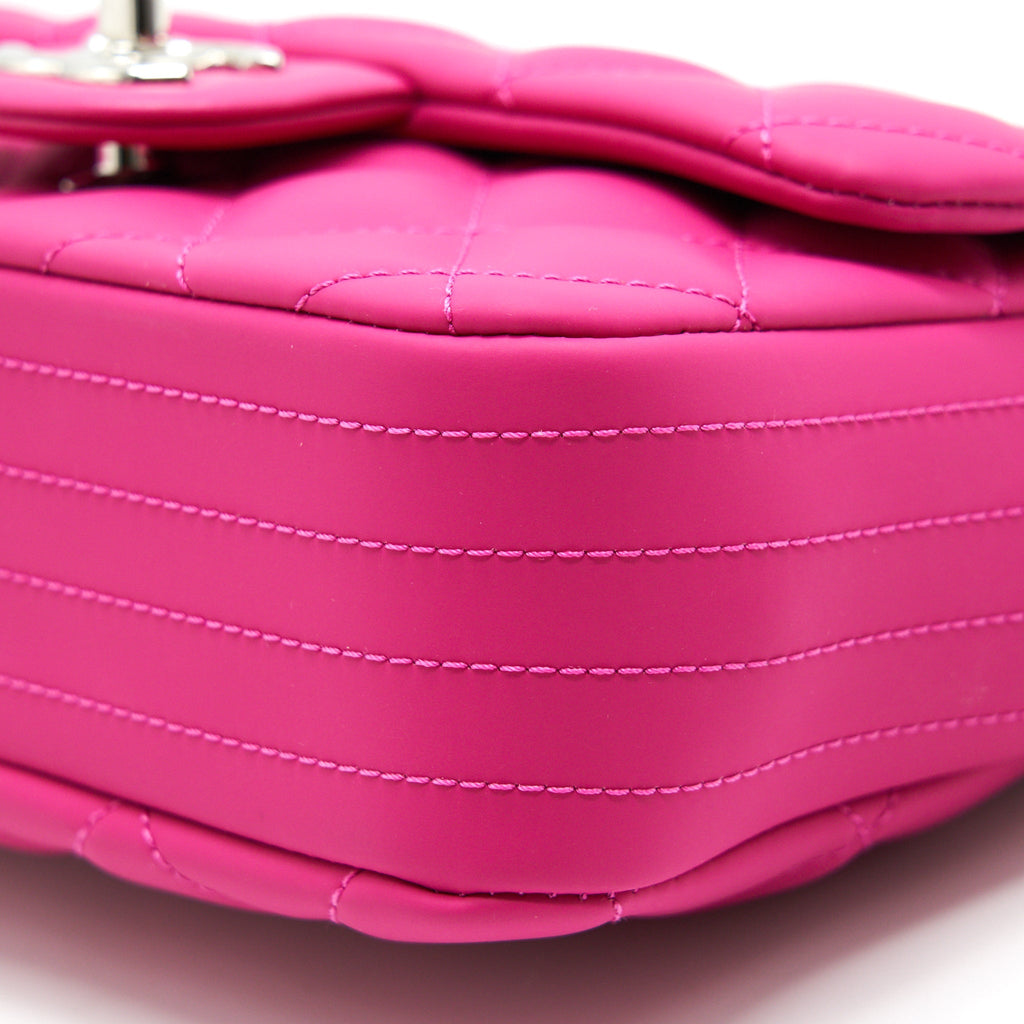 Chanel Rubber quilted lambskin flap Bag pink