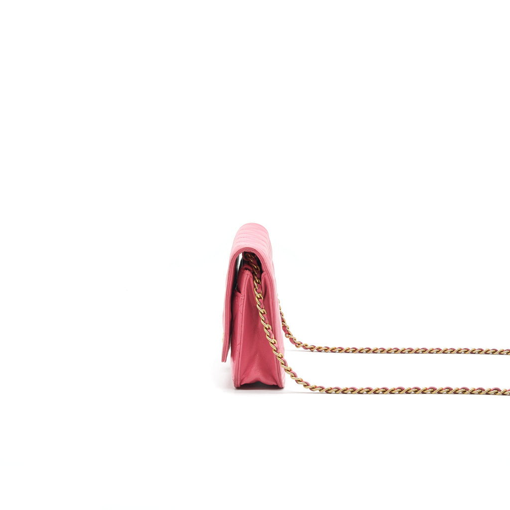 Chanel Boy Wallet on Chain Pink