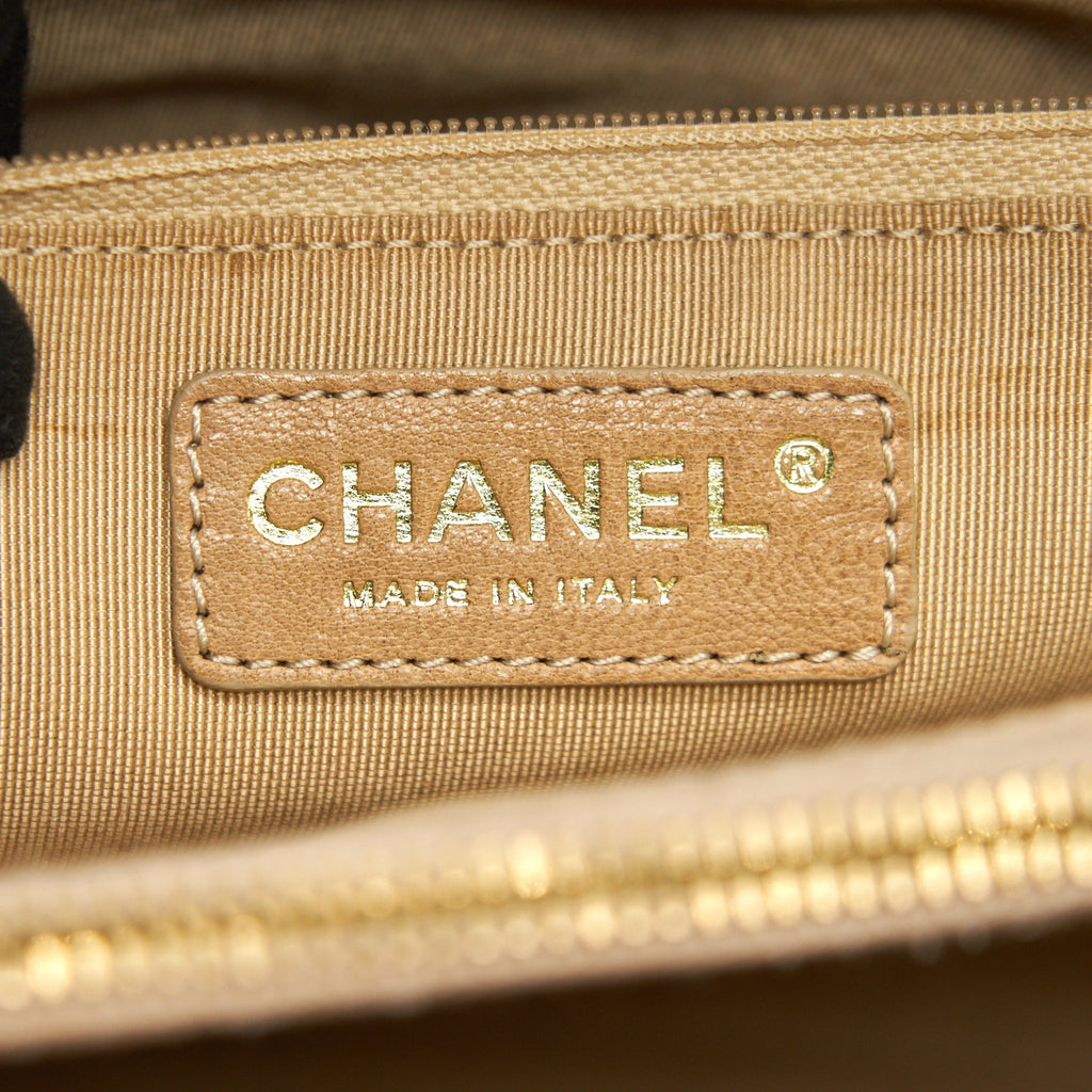 CHANEL CAVIAR GRAND SHOPPING TOTE GST IN BEIGE