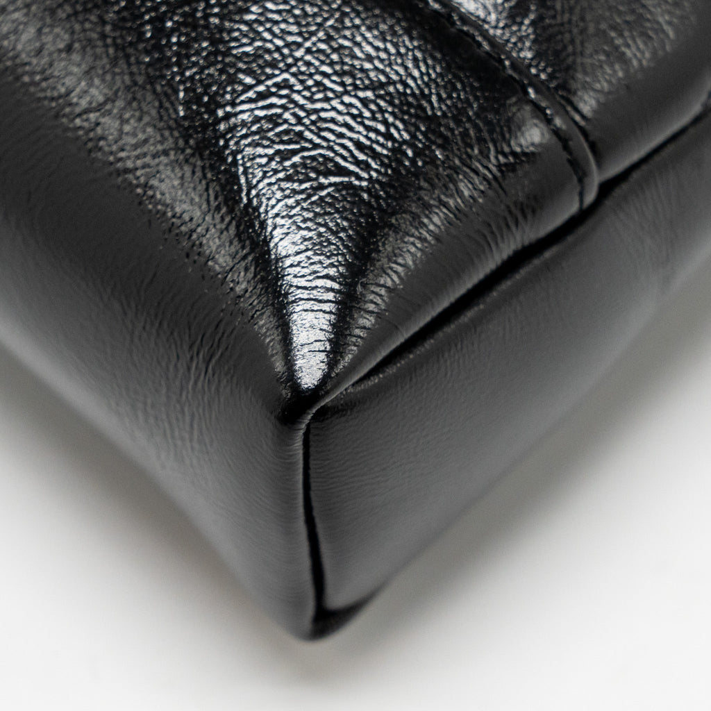 Chanel Mini 31 Clutch with Chain Shiny Calfskin Black L (Microchip)
