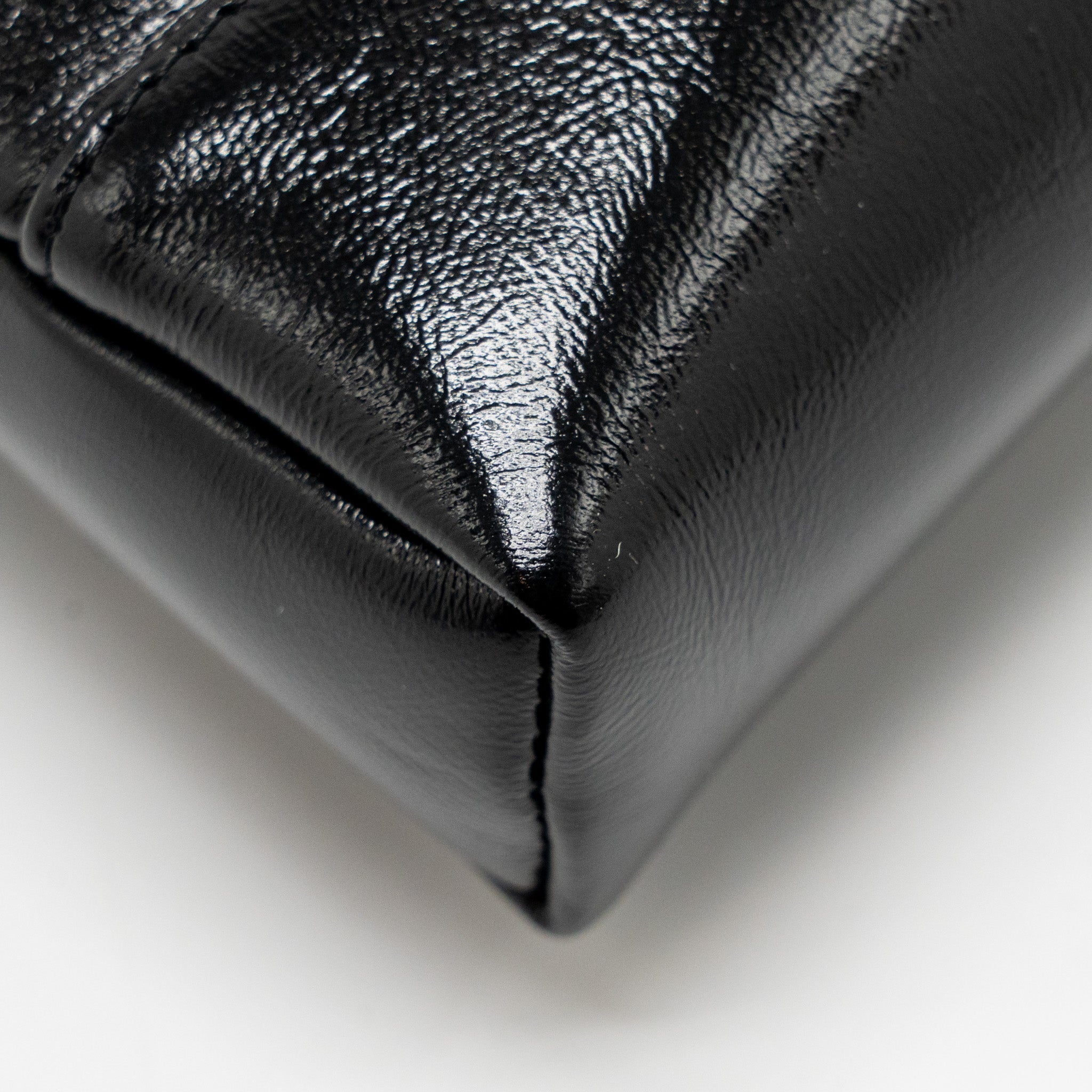 Chanel Mini 31 Clutch with Chain Shiny Calfskin Black L (Microchip)