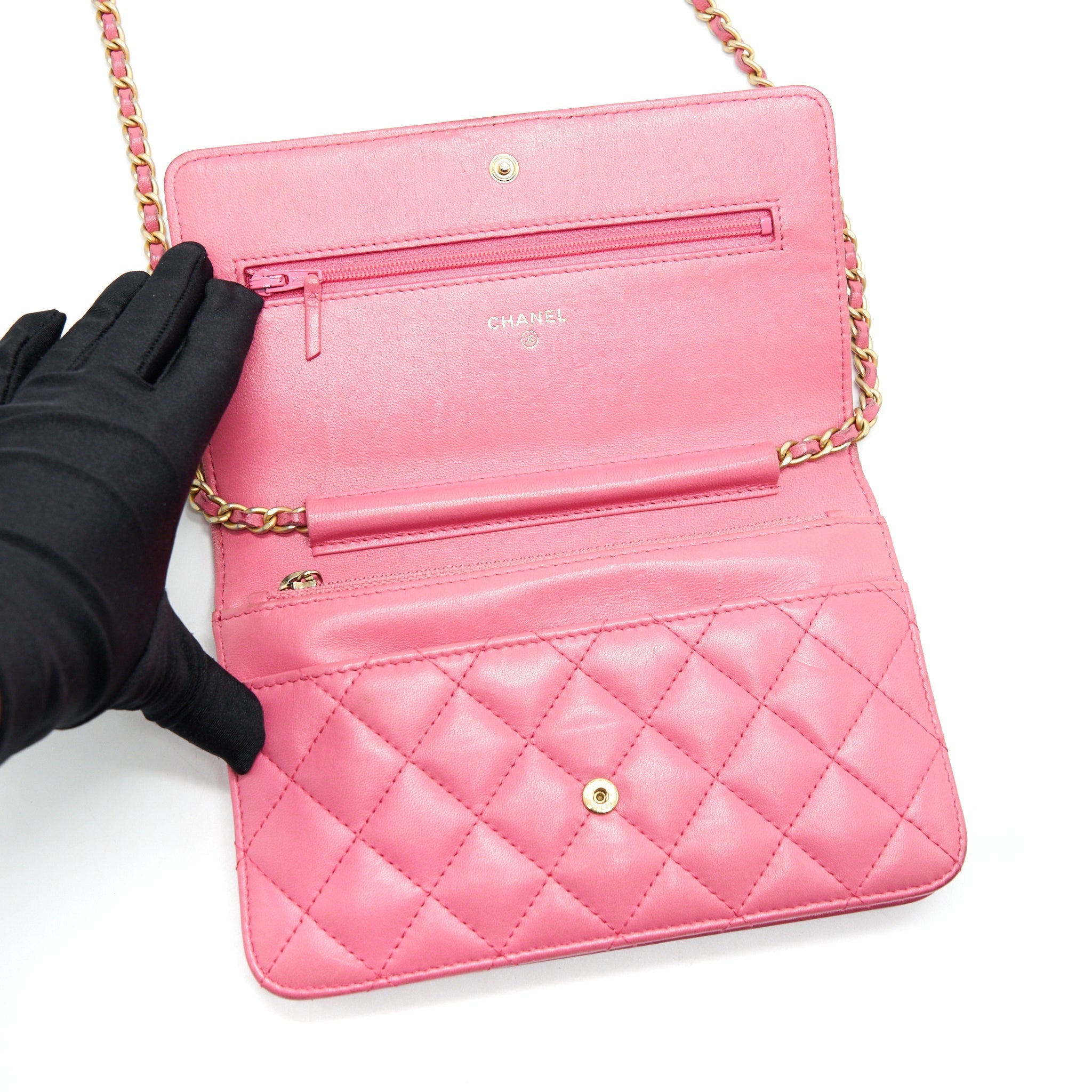 Chanel Boy Wallet on Chain Pink