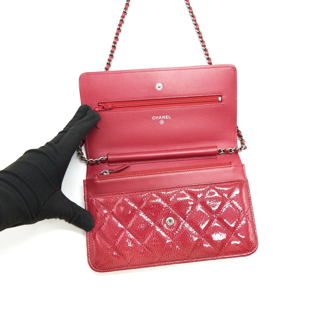CHANEL WALLET ON CHAIN PATENT LEATHER RED