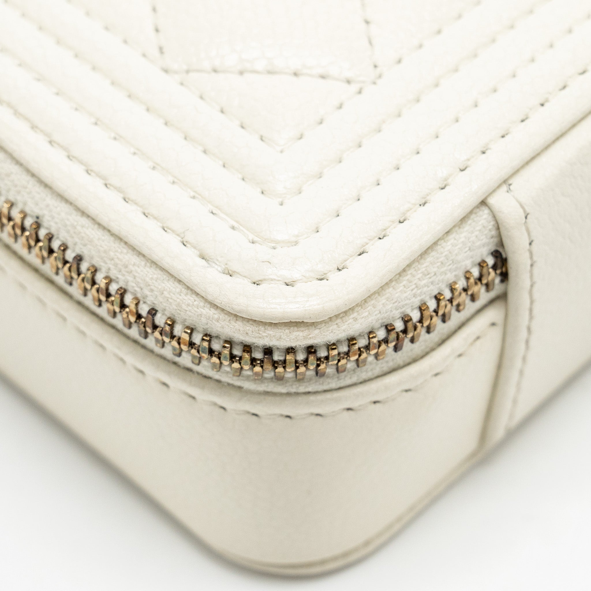 Chanel Boy Chain Clutch Caviar White  (Microchip)